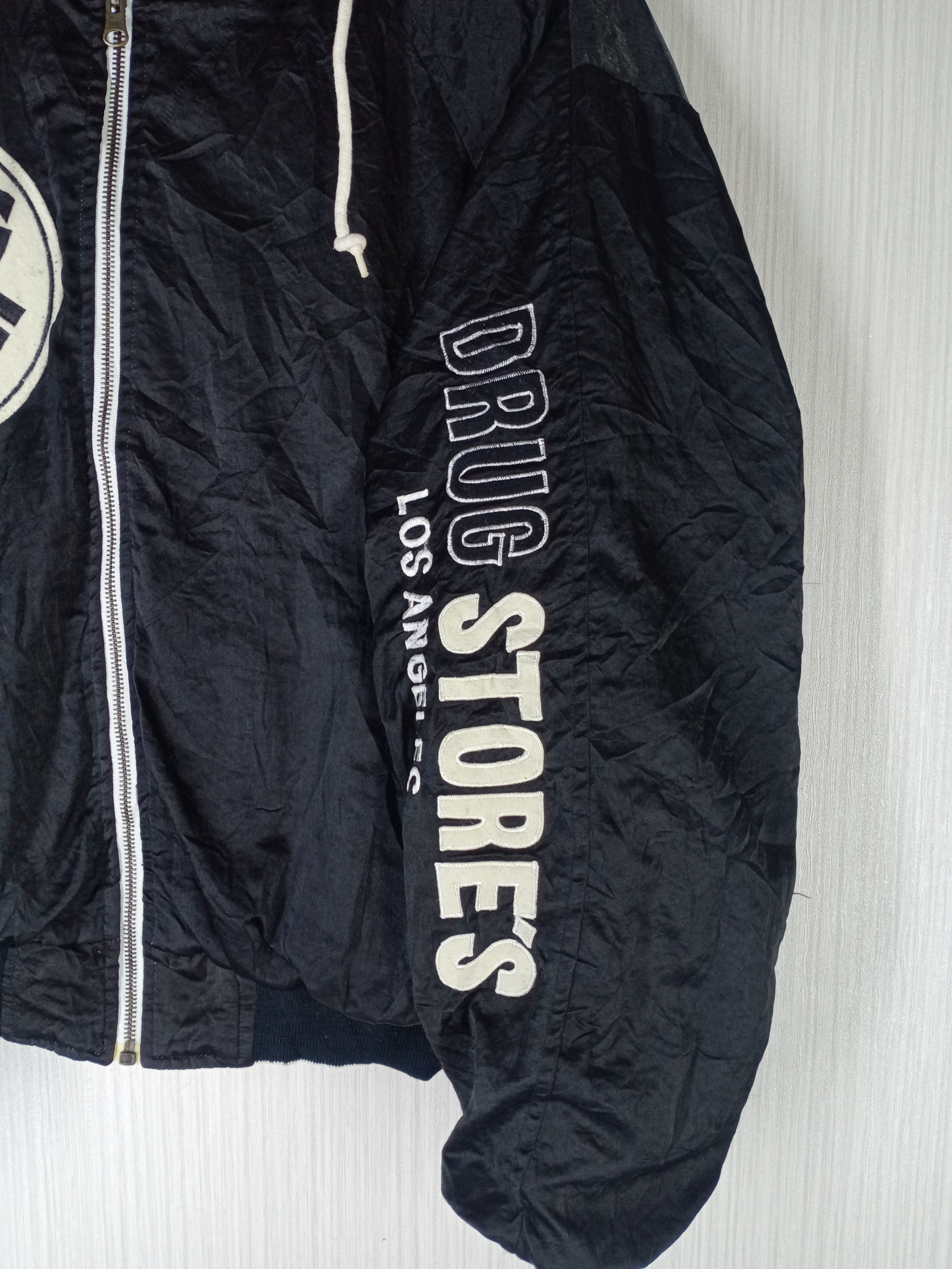 Japanese Brand Vintage Drug Store's Los Angeles Big Logo Reversible Bomber Size US L / EU 52-54 / 3 - 4 Thumbnail