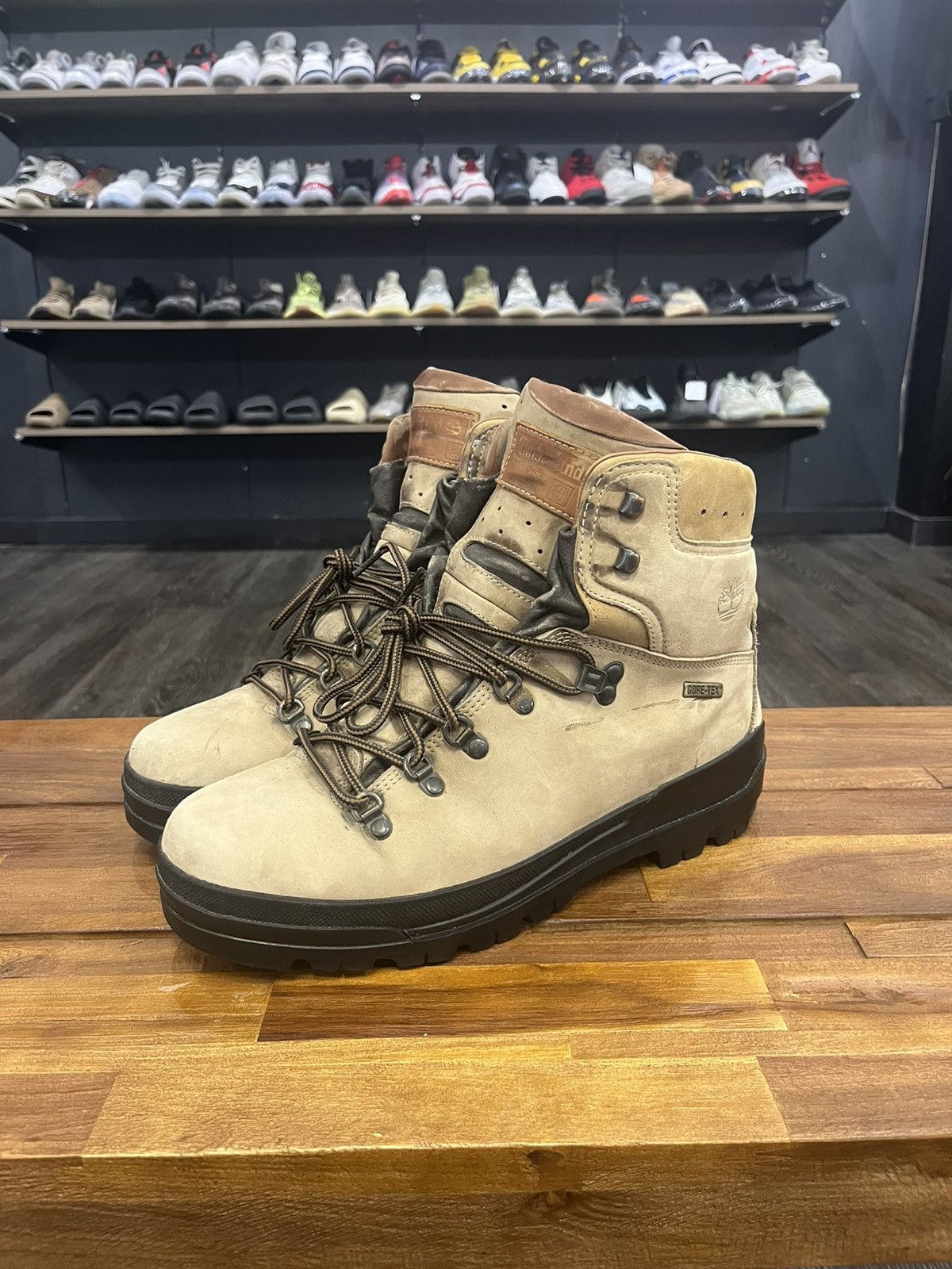 Timberland 40 outlet below gore tex