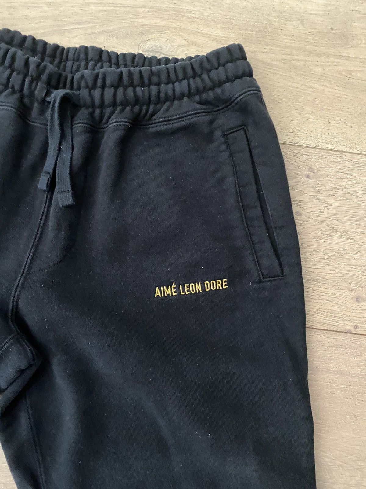 Aime Leon Dore Sweatpants joggers black gold lettering sz M