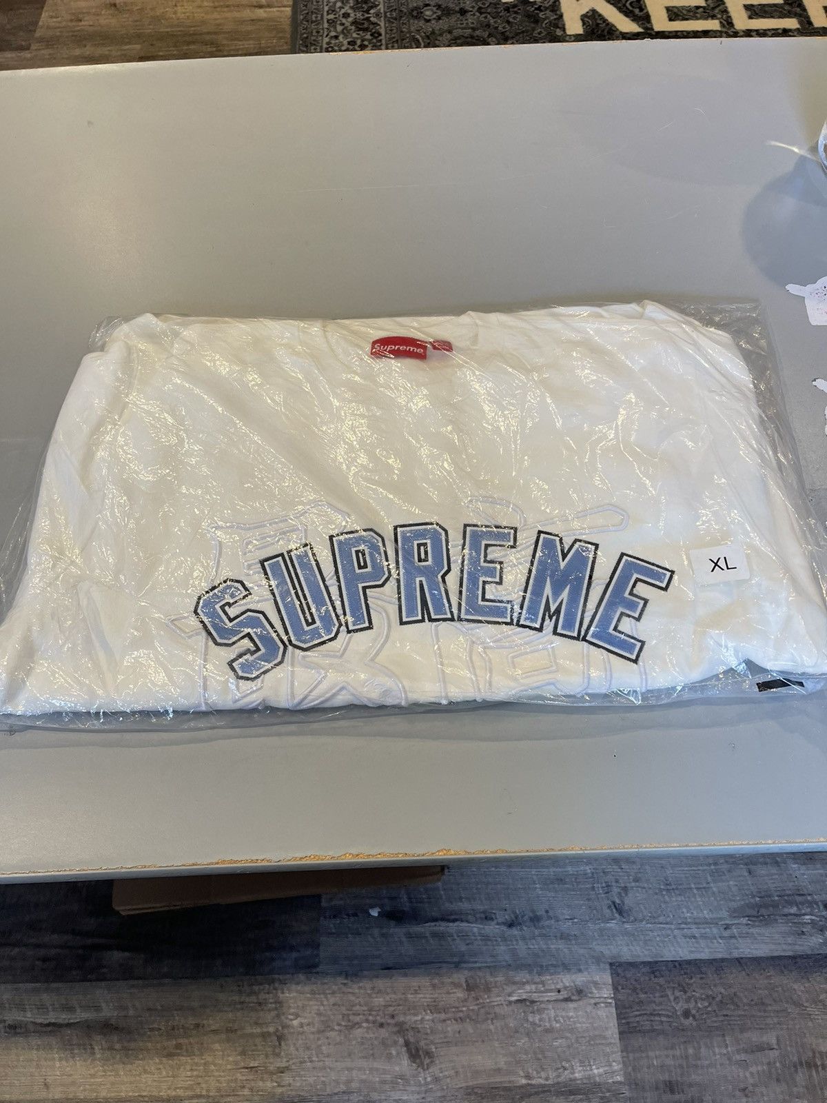 Supreme kanji crewneck white sale