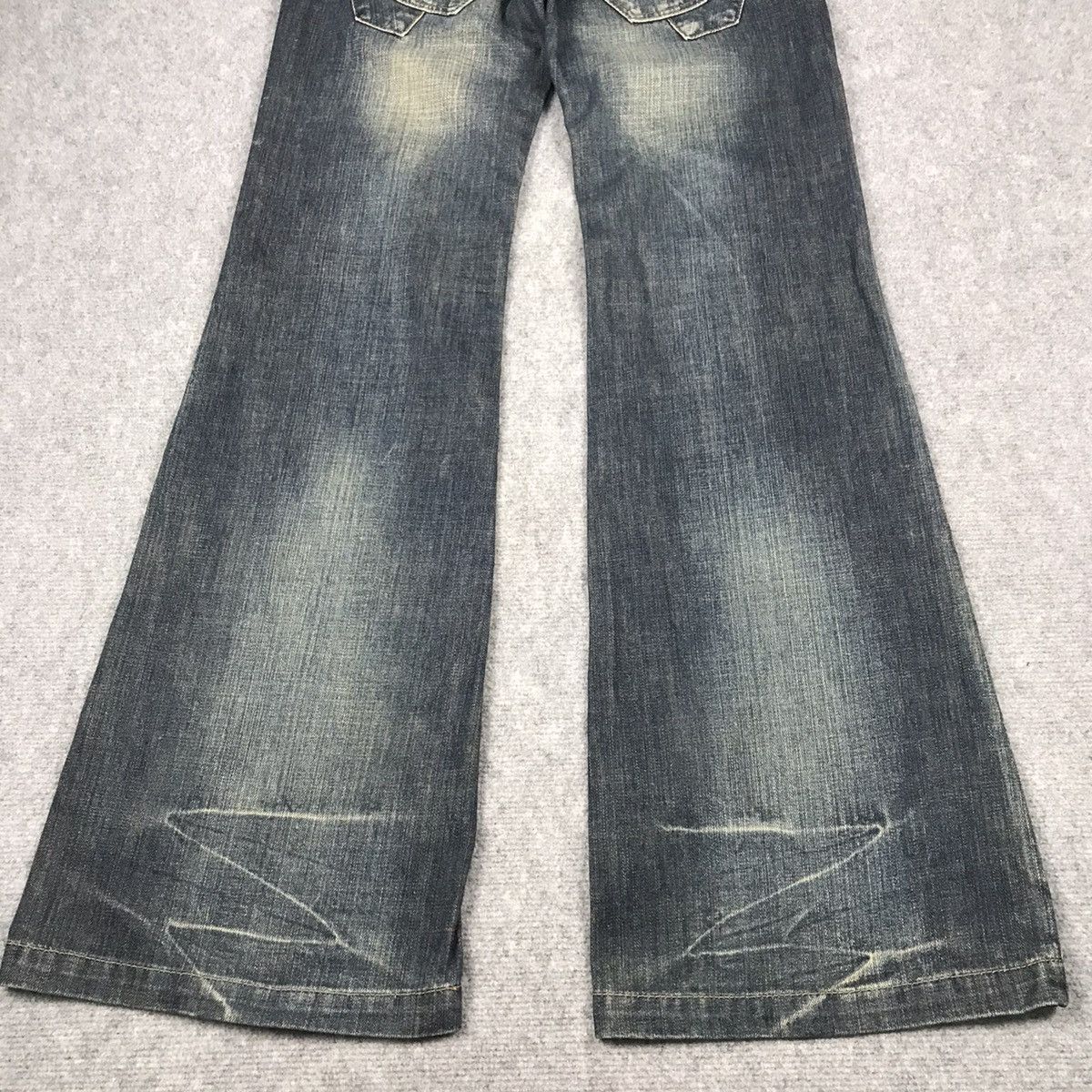 Japanese Brand FLARED DENIM 💀SWEET HIP BOOTCUT DENIM PANTS Size 30" / US 8 / IT 44 - 10 Thumbnail