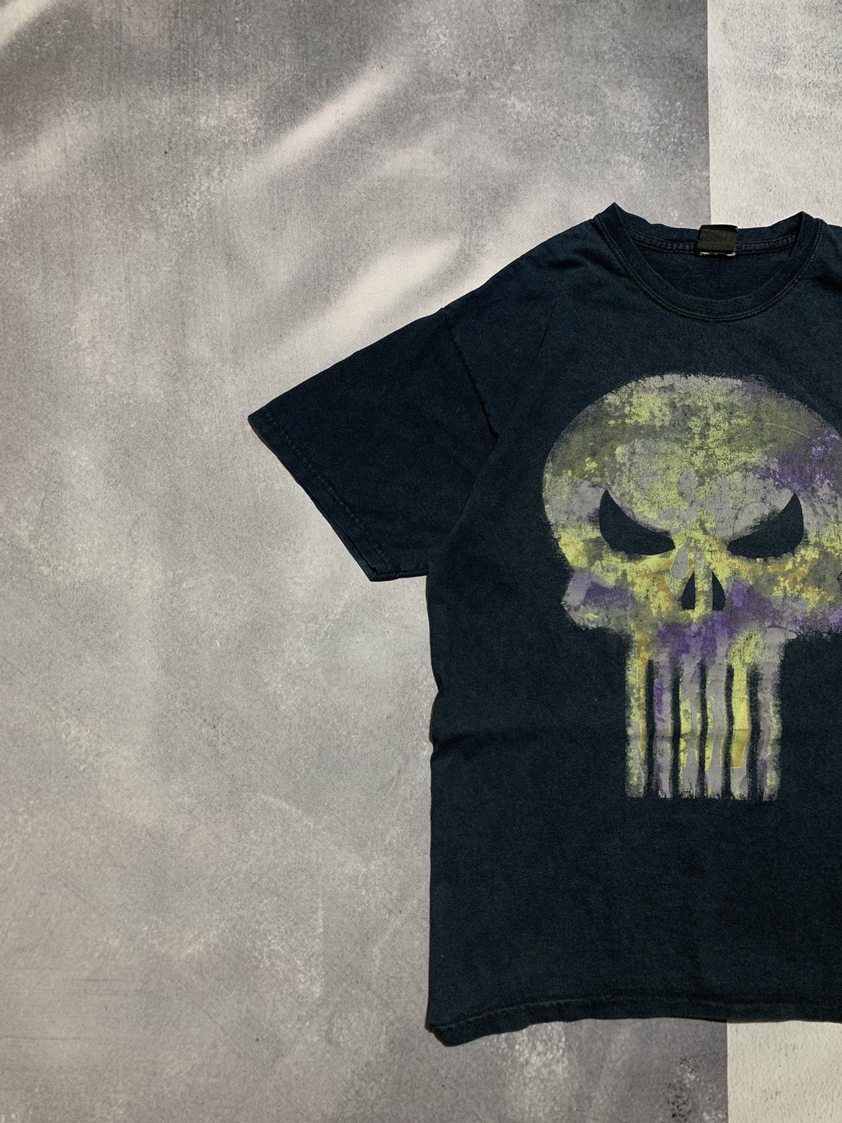 Marvel Comics Vintage Y2K Punisher marvel comics tee big logo streetwear Size US L / EU 52-54 / 3 - 2 Thumbnail