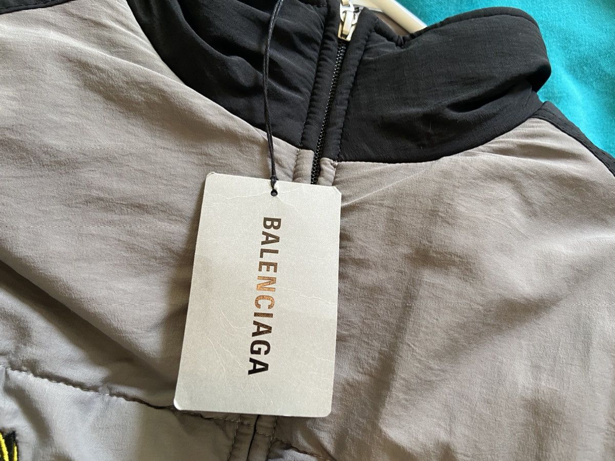 Balenciaga Balenciaga Soccer Down Jacket Size US S / EU 44-46 / 1 - 6 Thumbnail