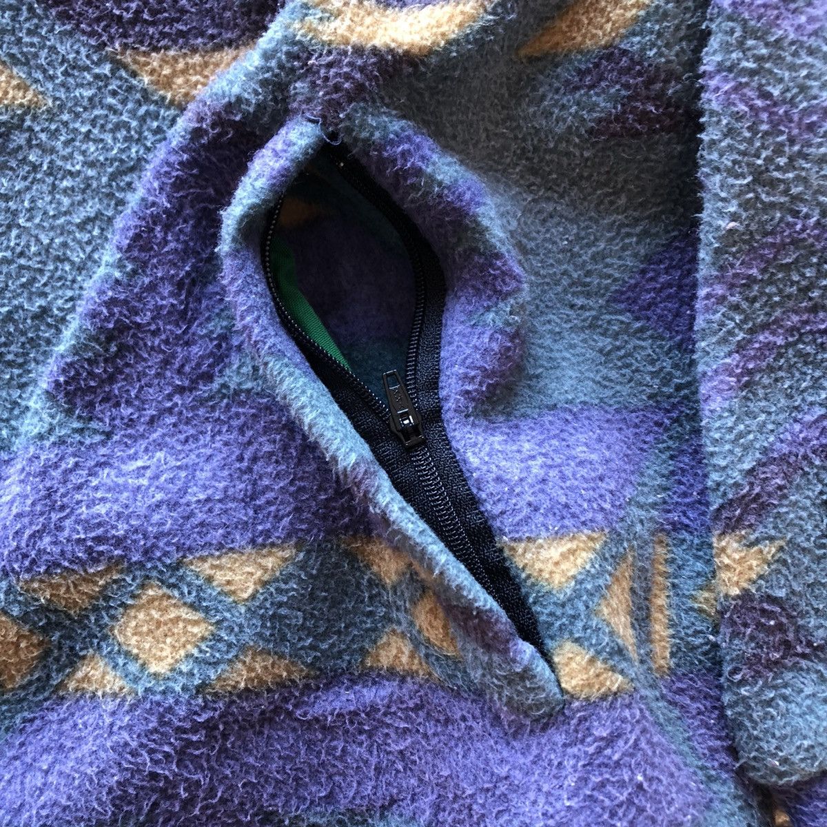 Japanese Brand Vintage 90's Sweater Fleece Navajo Native Zipper Size US XL / EU 56 / 4 - 9 Thumbnail