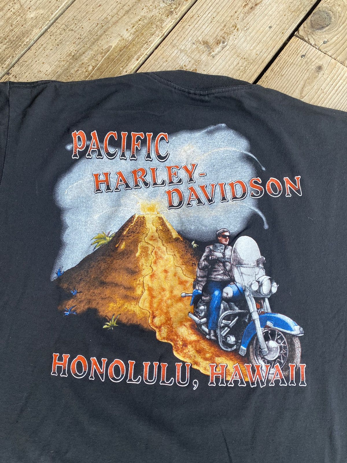 Harley Davidson 1987 Honolulu Eagle Lightning 3D Emblem Harley Davidson Tee Size US XL / EU 56 / 4 - 5 Thumbnail