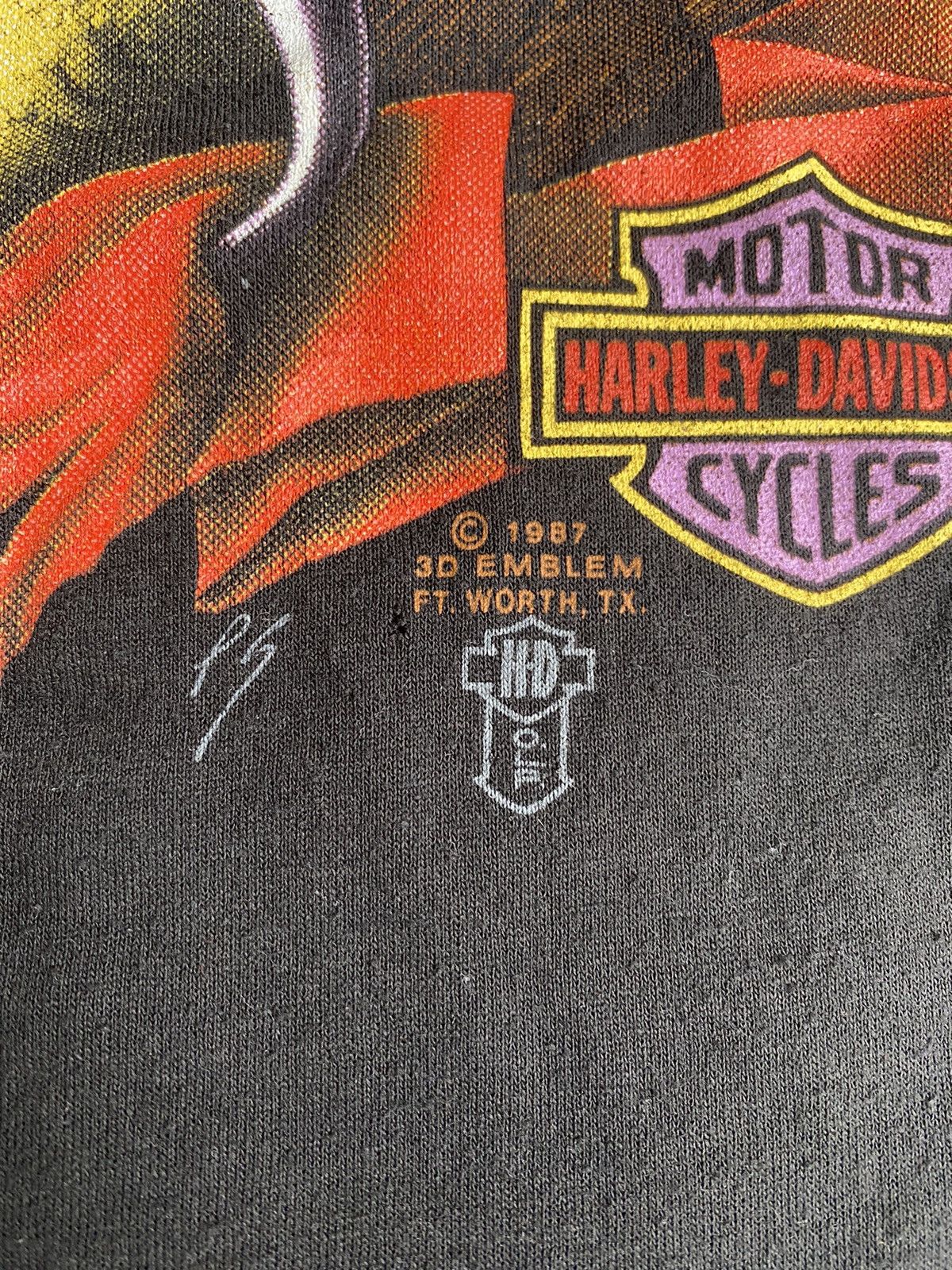 Harley Davidson 1987 Honolulu Eagle Lightning 3D Emblem Harley Davidson Tee Size US XL / EU 56 / 4 - 3 Thumbnail