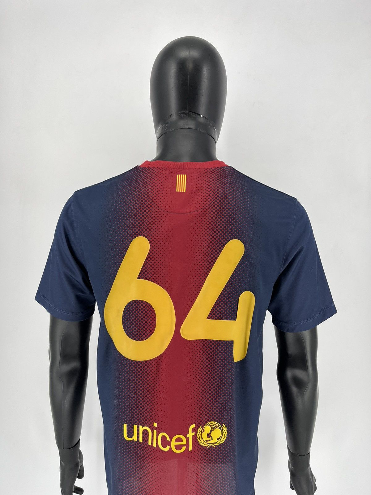 Nike Barcelona 64 vintage Nike tee Size US M / EU 48-50 / 2 - 13 Thumbnail