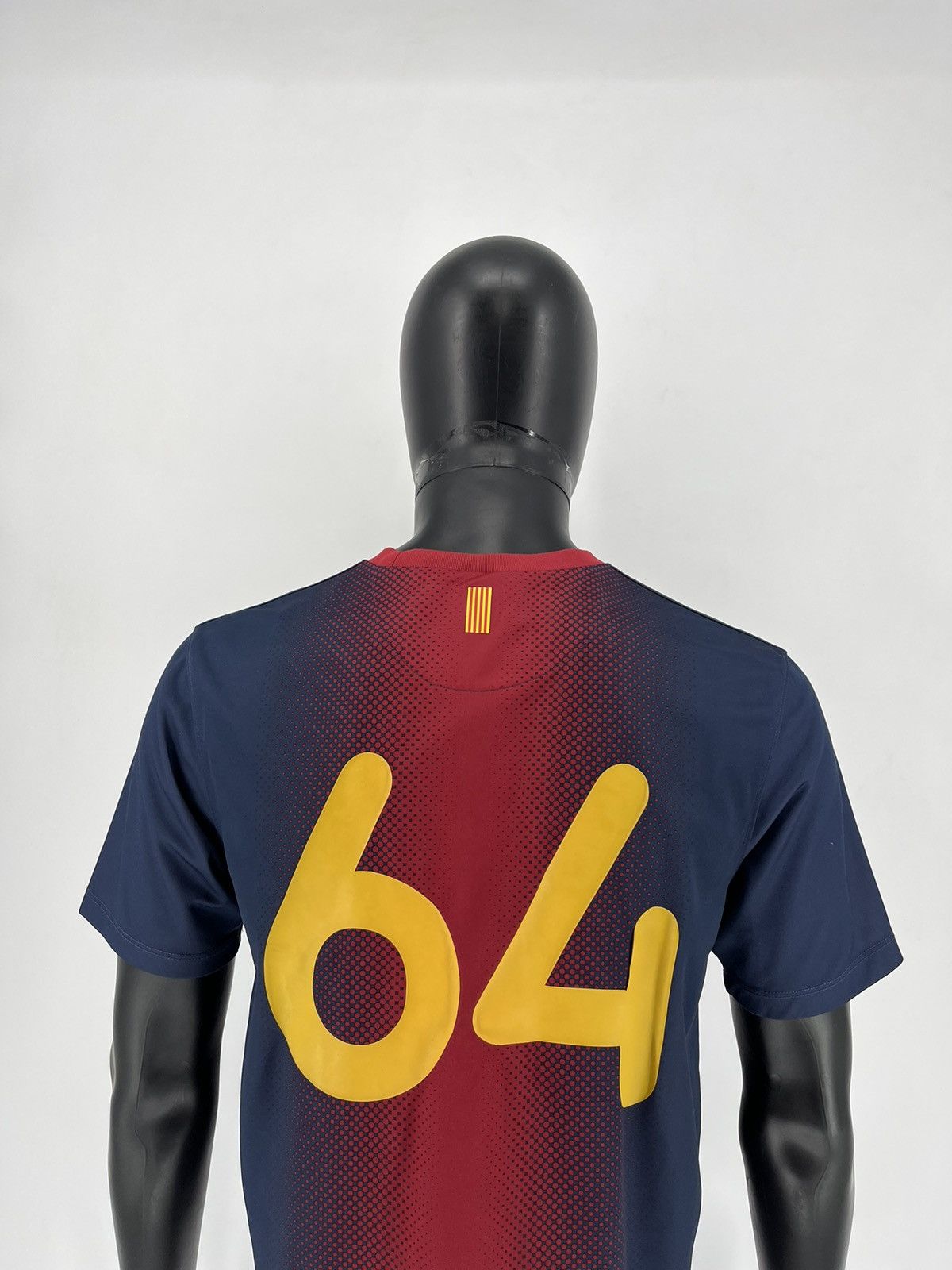 Nike Barcelona 64 vintage Nike tee Size US M / EU 48-50 / 2 - 12 Thumbnail
