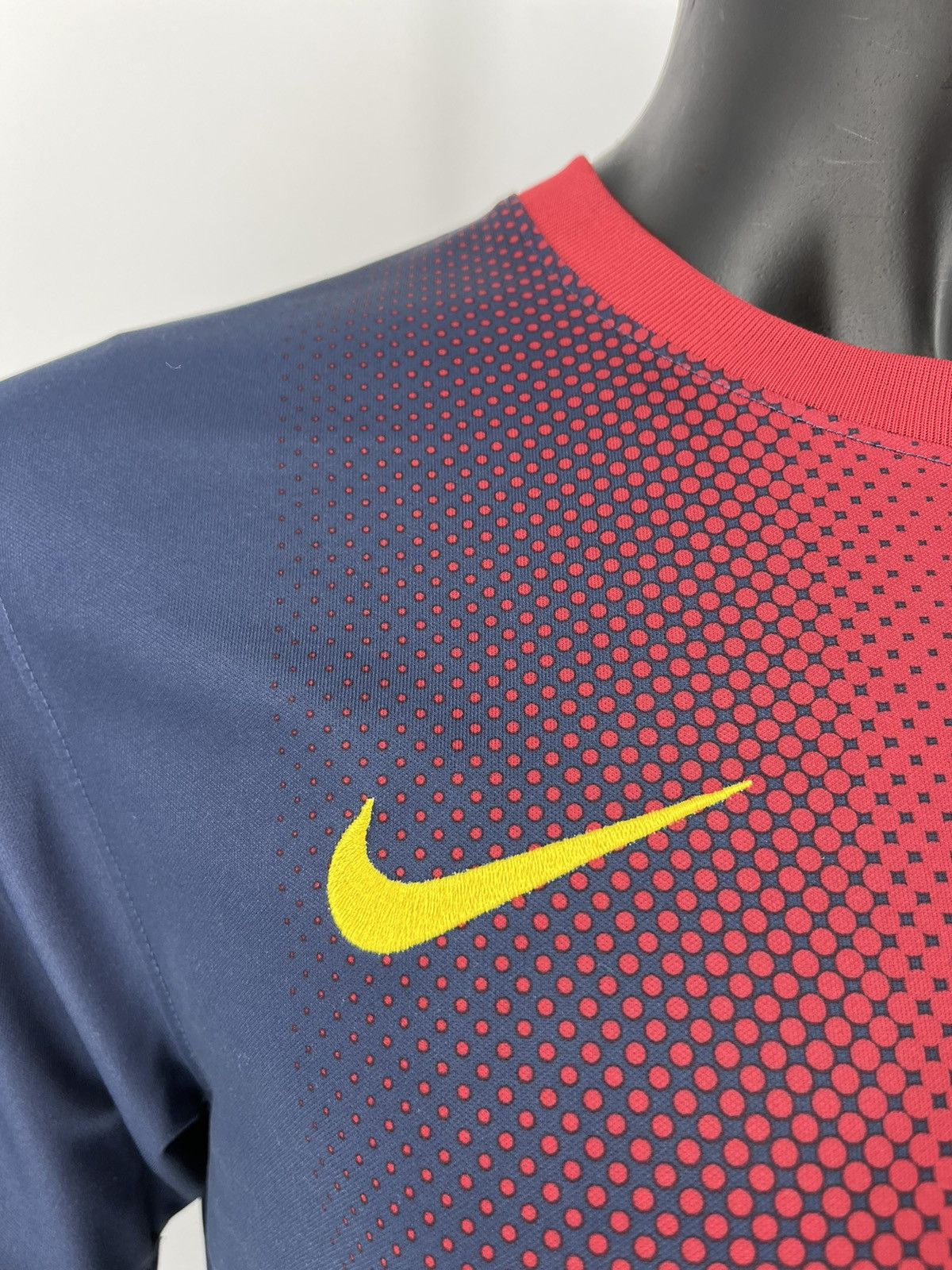 Nike Barcelona 64 vintage Nike tee Size US M / EU 48-50 / 2 - 7 Thumbnail