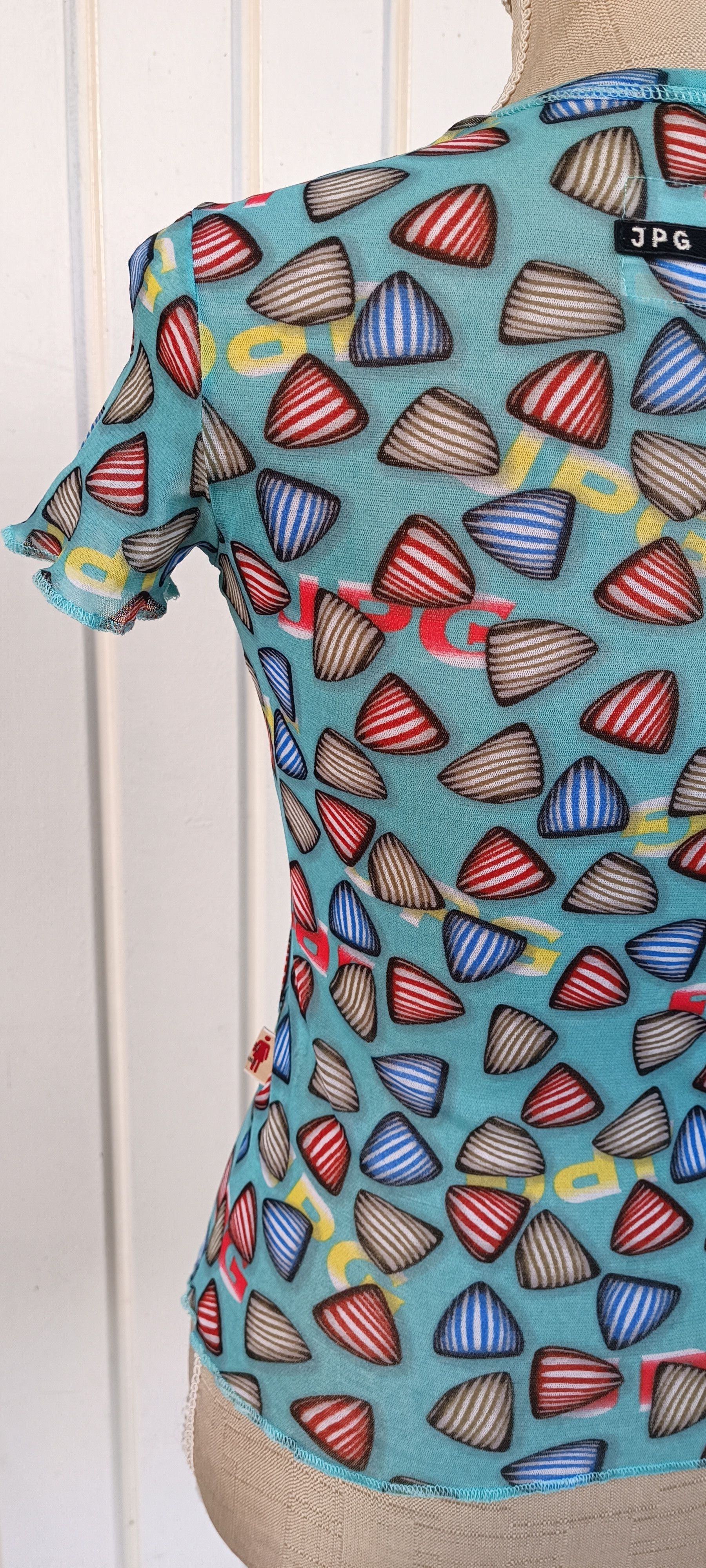 Jean Paul Gaultier SS2001- Mesh top with print of triangular-shaped candies Size M / US 6-8 / IT 42-44 - 15 Thumbnail