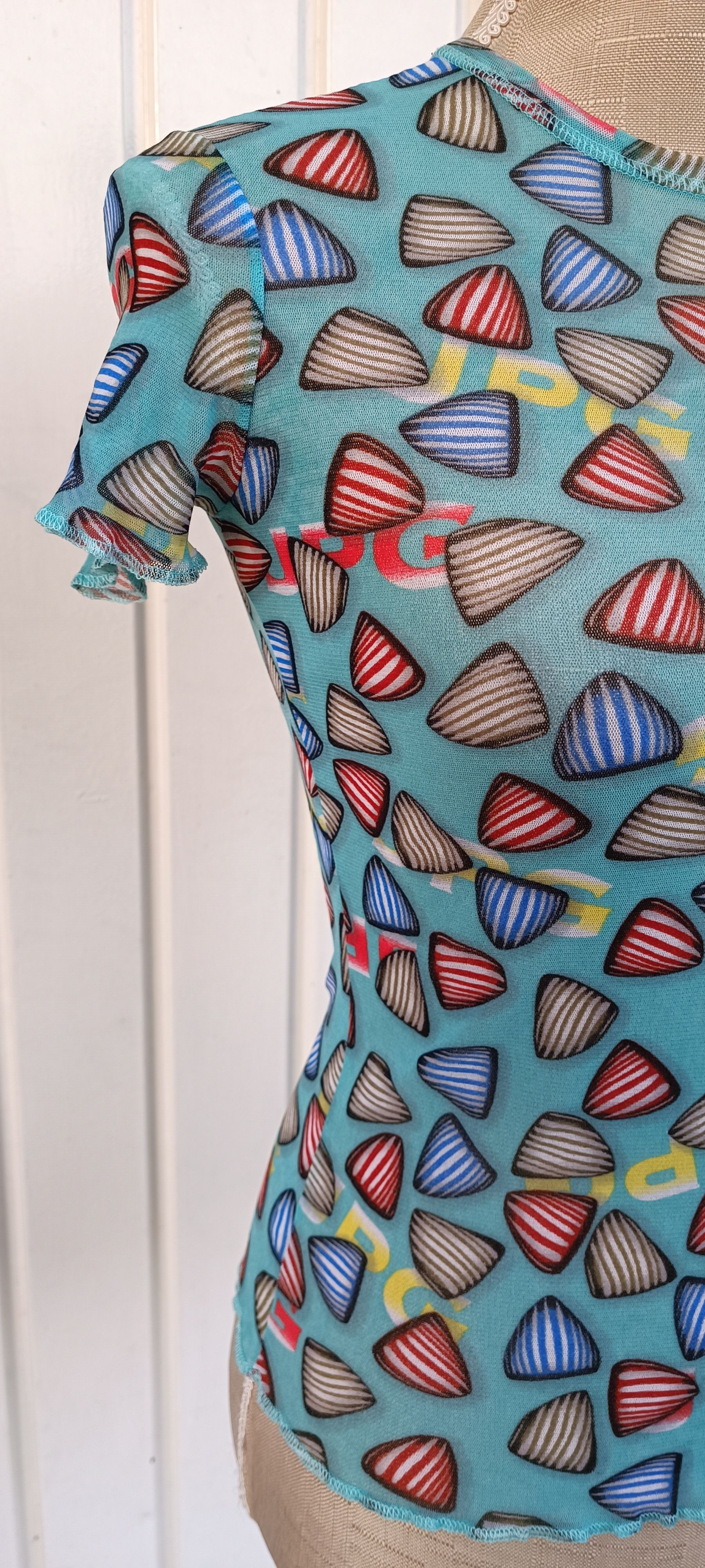 Jean Paul Gaultier SS2001- Mesh top with print of triangular-shaped candies Size M / US 6-8 / IT 42-44 - 4 Thumbnail