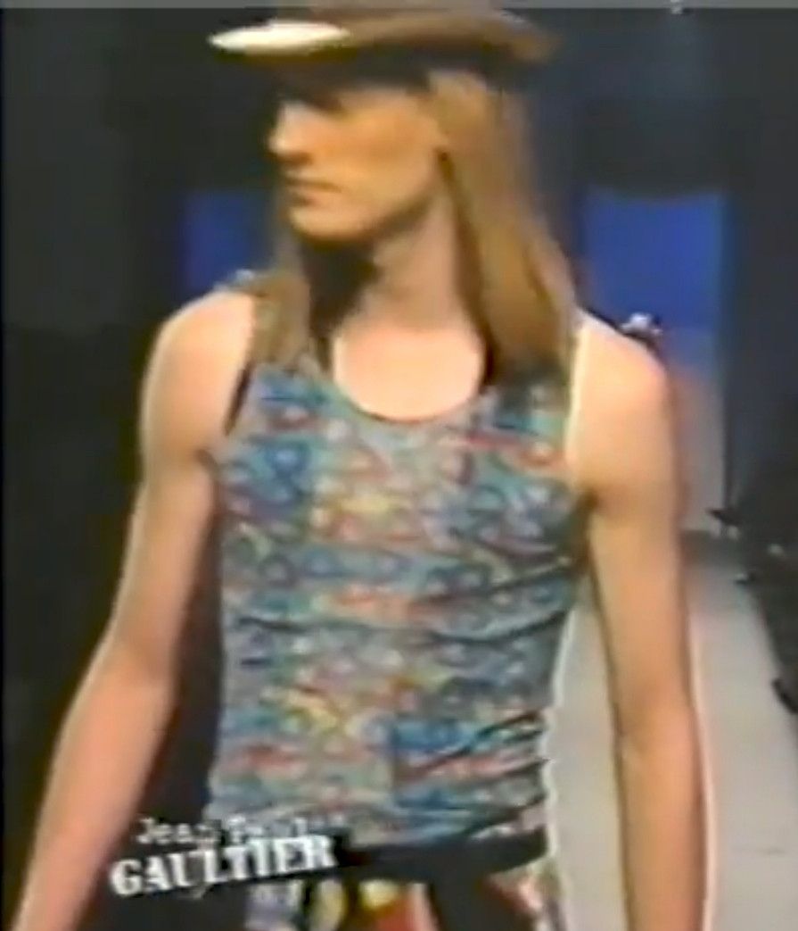 Jean Paul Gaultier SS2001- Mesh top with print of triangular-shaped candies Size M / US 6-8 / IT 42-44 - 25 Thumbnail