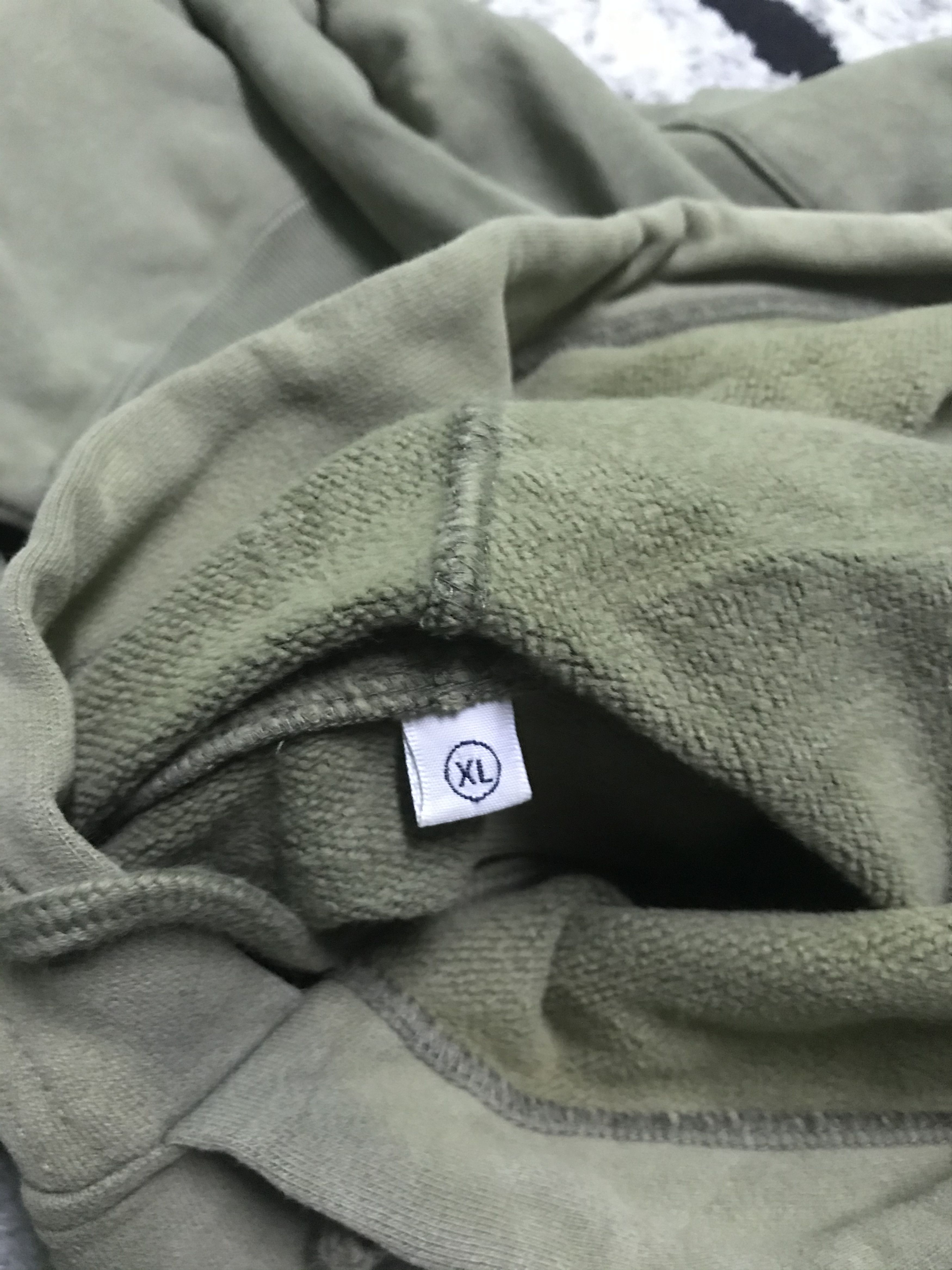 Uniqlo Uniqlo pullover hoodie Size US L / EU 52-54 / 3 - 4 Thumbnail