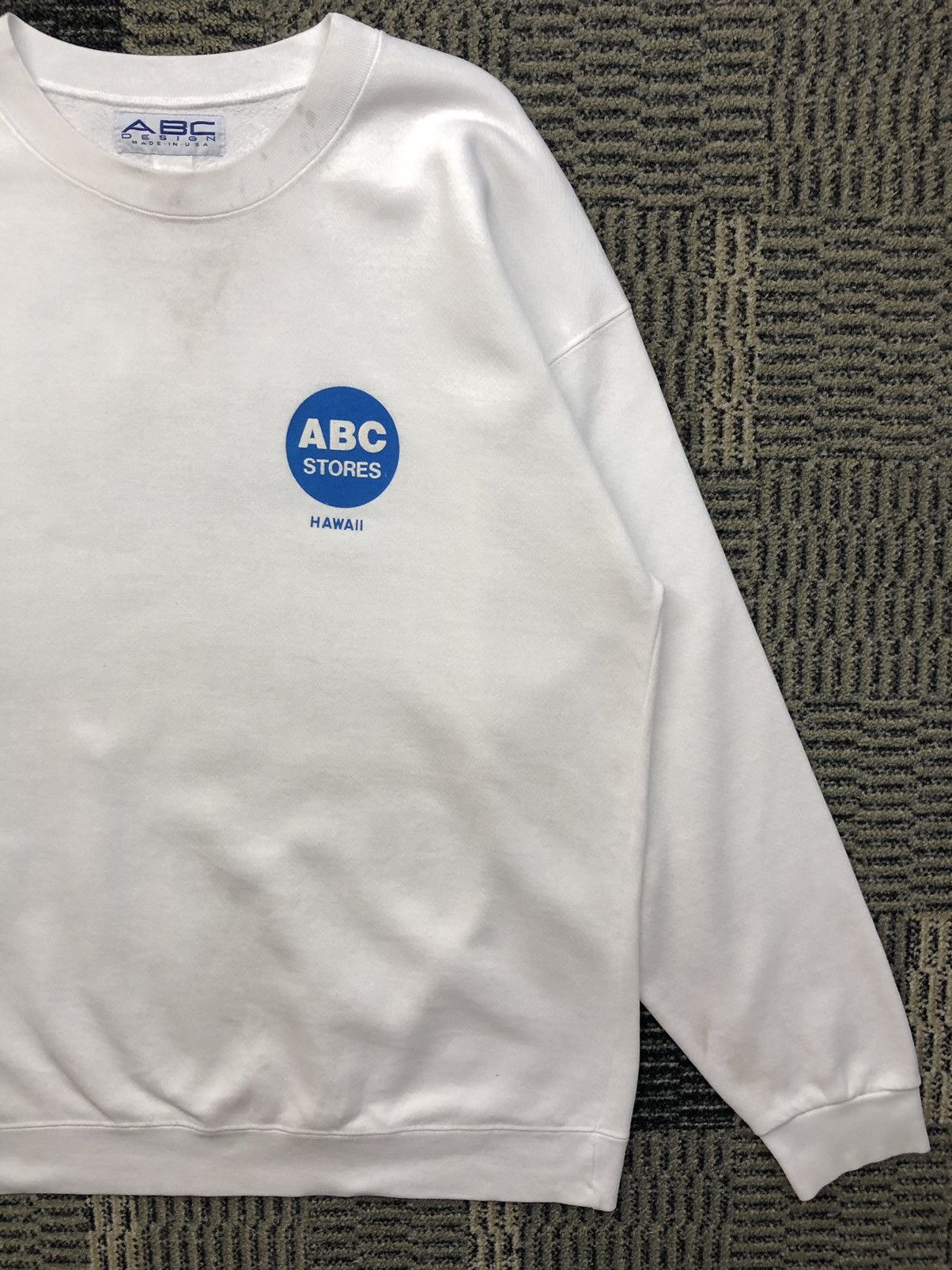 Vintage Vintage ABC Store Hawaii Big Logo Crewneck Sweatshirt Size US XL / EU 56 / 4 - 5 Thumbnail