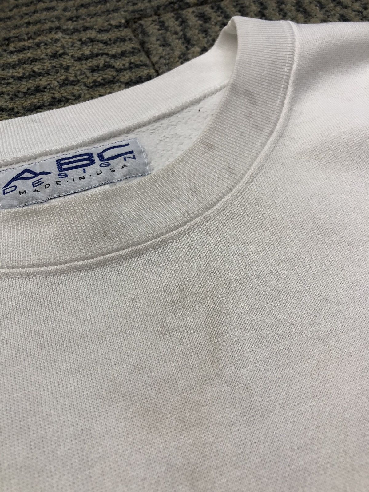 Vintage Vintage ABC Store Hawaii Big Logo Crewneck Sweatshirt Size US XL / EU 56 / 4 - 7 Thumbnail