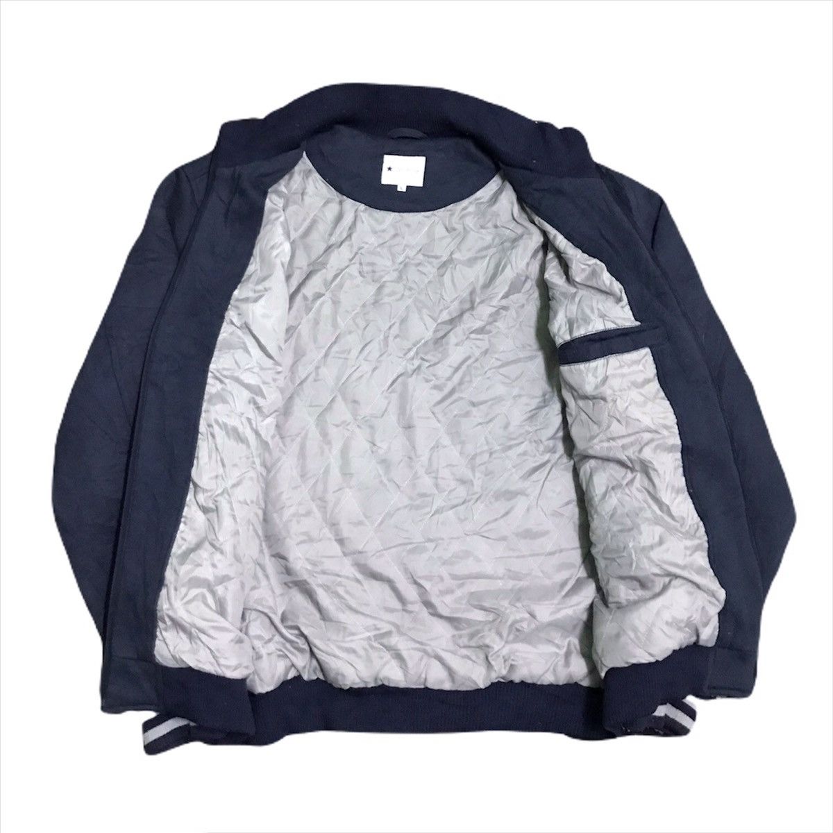 Converse Pick up !! Converse sweater Size US M / EU 48-50 / 2 - 4 Thumbnail