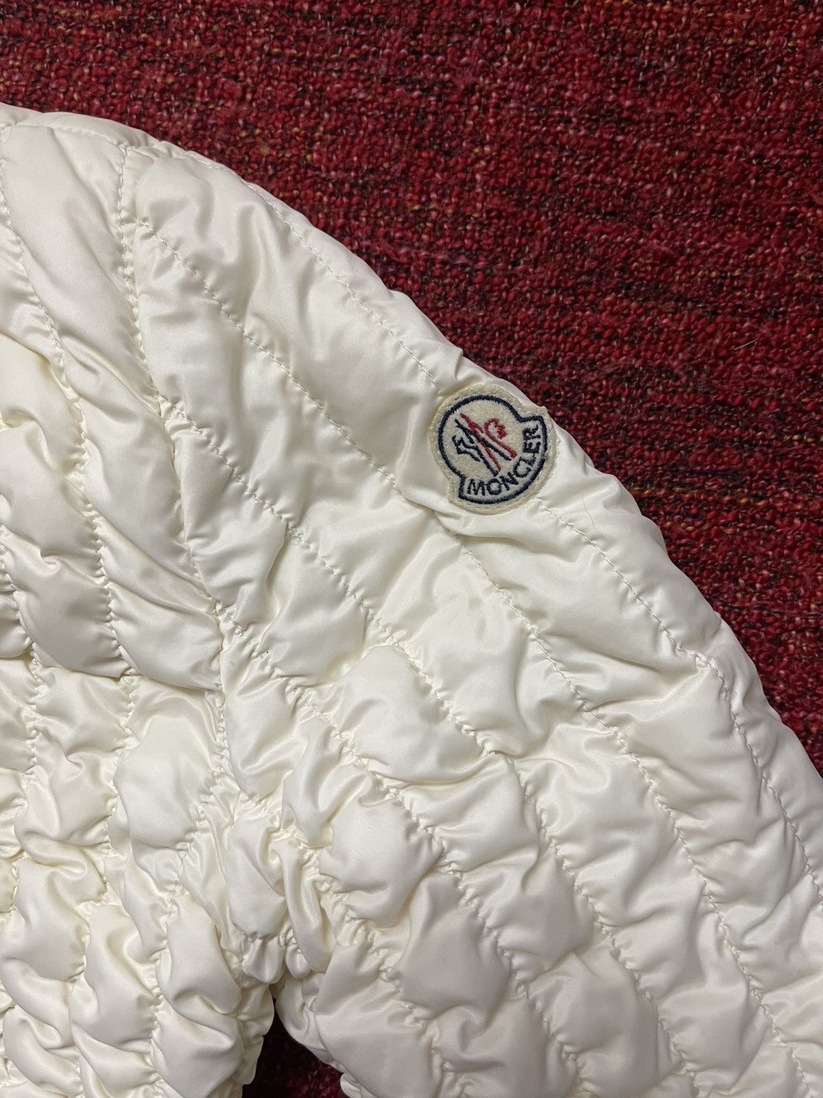 Moncler Moncler white down jacket Size L / US 10 / IT 46 - 2 Thumbnail