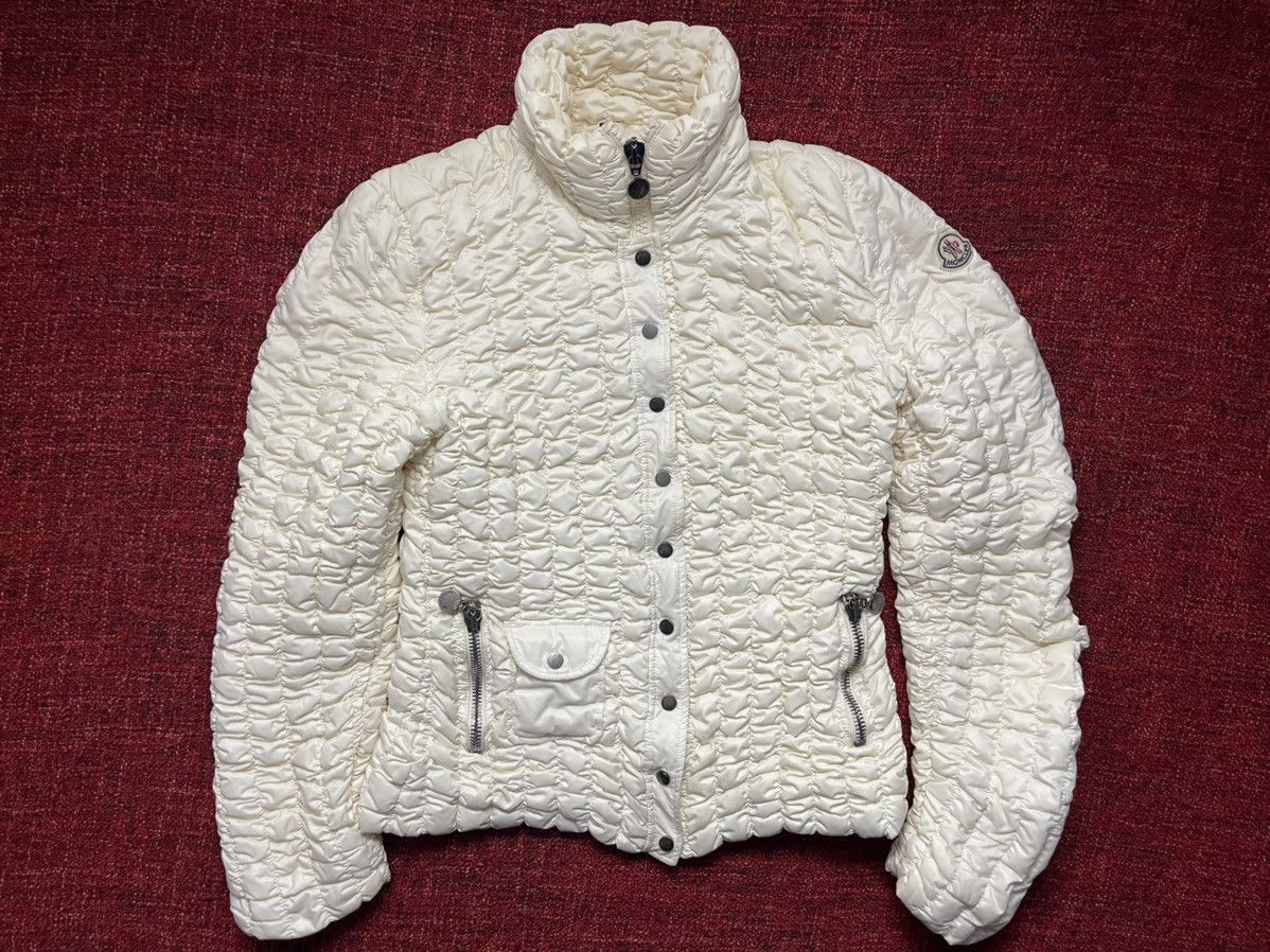 Moncler Moncler white down jacket Size L / US 10 / IT 46 - 1 Thumbnail