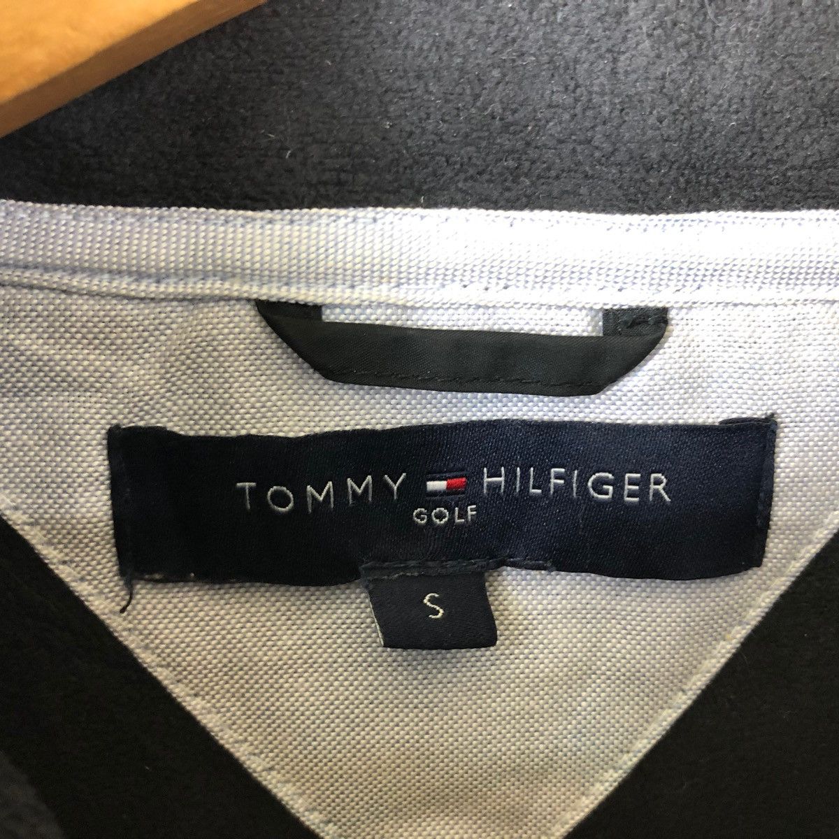 Tommy Hilfiger Vintage tommy Hilfiger windbreaker jacket full zipped casual Size US M / EU 48-50 / 2 - 3 Thumbnail