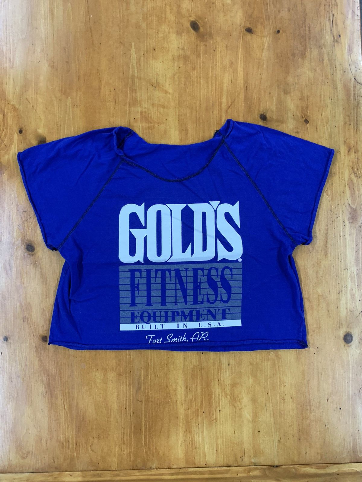 Other Vintage Golds Gym Equipment Cropped Tee Size US XL / EU 56 / 4 - 1 Thumbnail