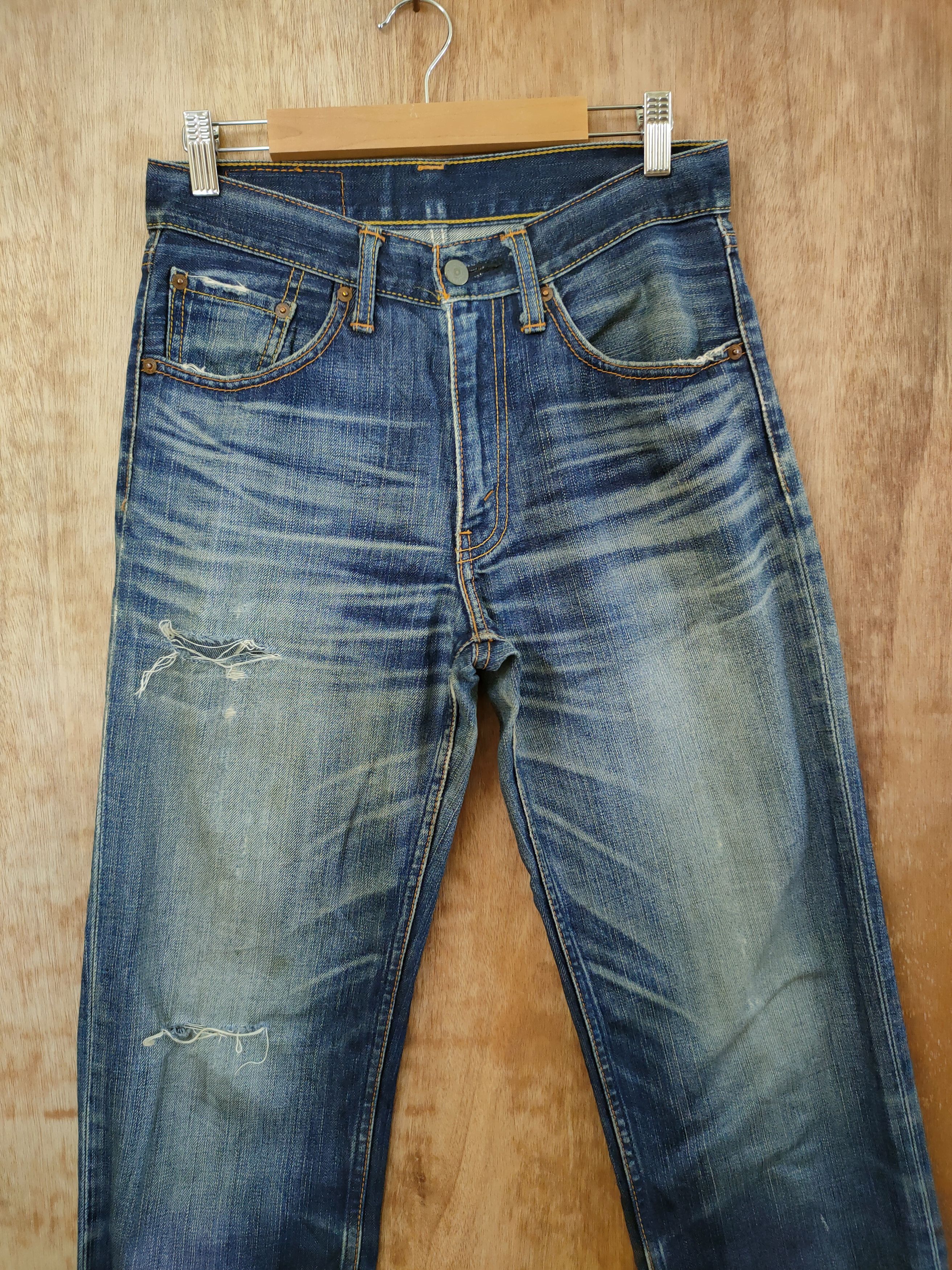 Levi's 702 levis distressed denim vintage pants #46-816 Size US 29 - 3 Thumbnail
