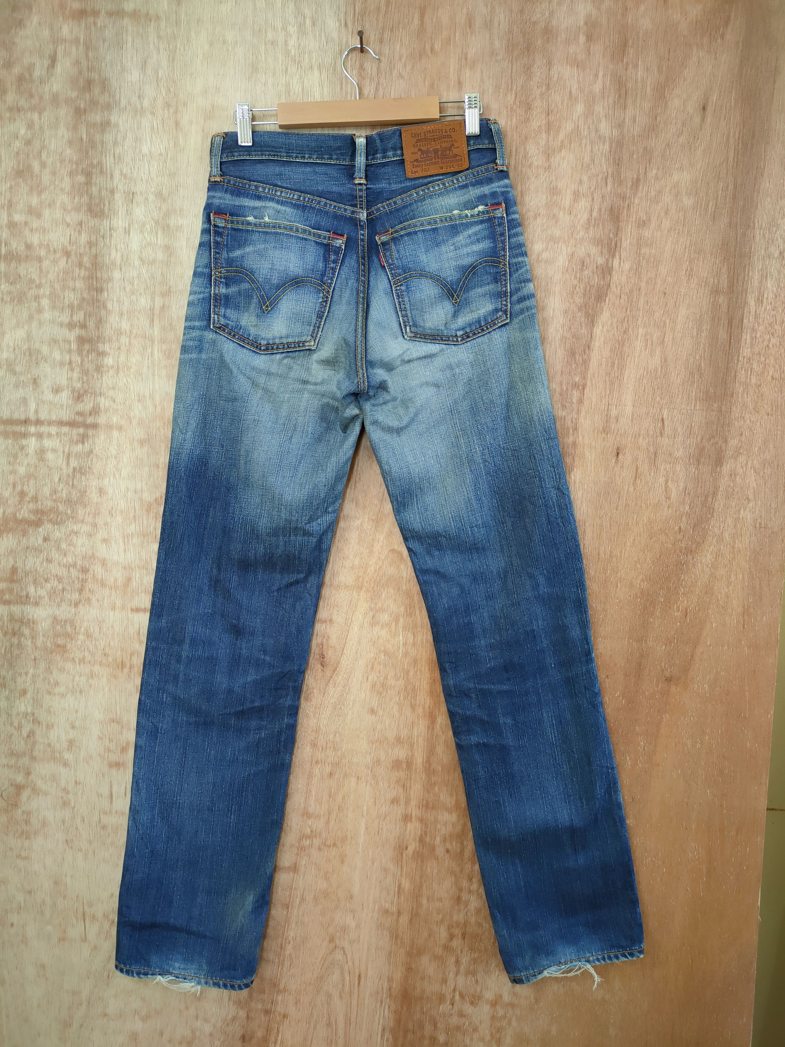 Levi's 702 levis distressed denim vintage pants #46-816 Size US 29 - 6 Thumbnail