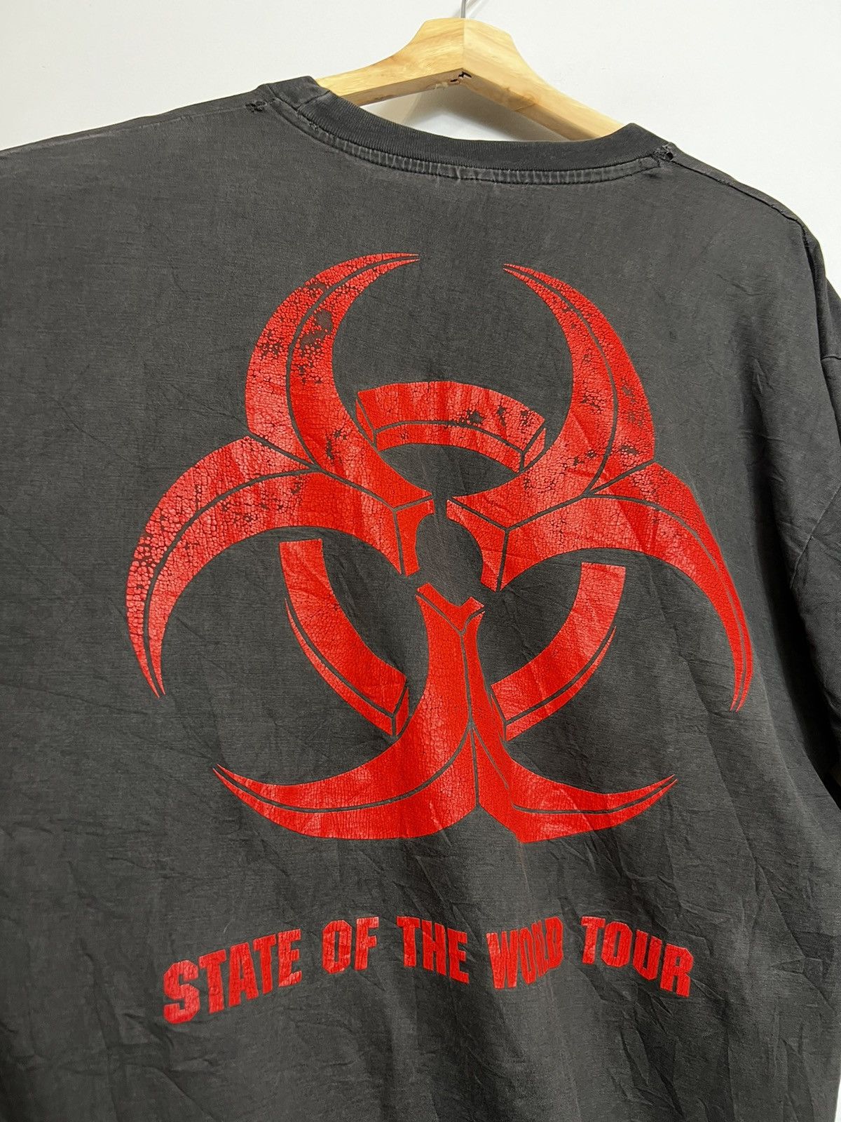 Band Tees 90s BIOHAZARD State of the World Tour Vintage Hardcore Tee Size US L / EU 52-54 / 3 - 4 Thumbnail