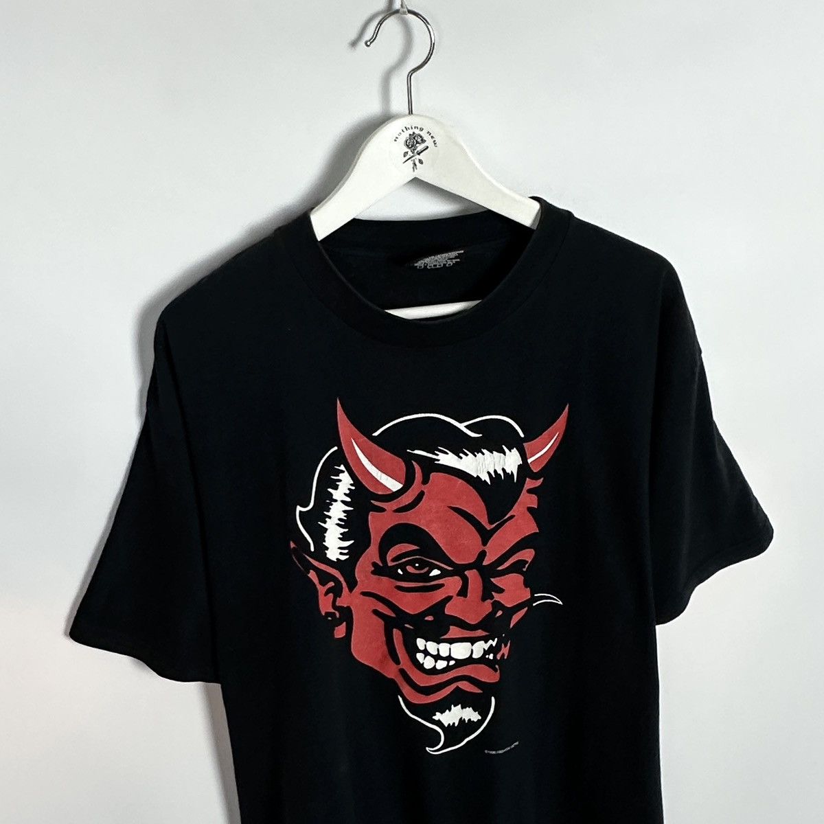 Fashion Victim Vintage 90s Fashion Victim Devil Satan God Busy tee y2k OG Size US XL / EU 56 / 4 - 3 Thumbnail