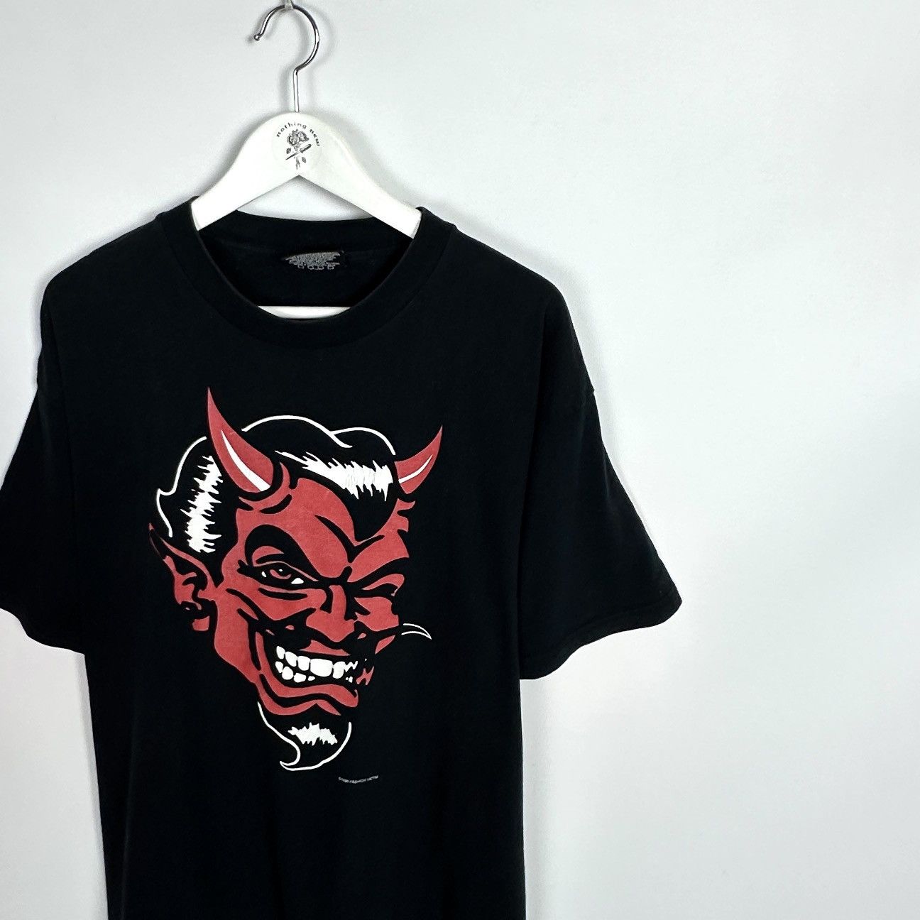 Fashion Victim Vintage 90s Fashion Victim Devil Satan God Busy tee y2k OG Size US XL / EU 56 / 4 - 2 Thumbnail