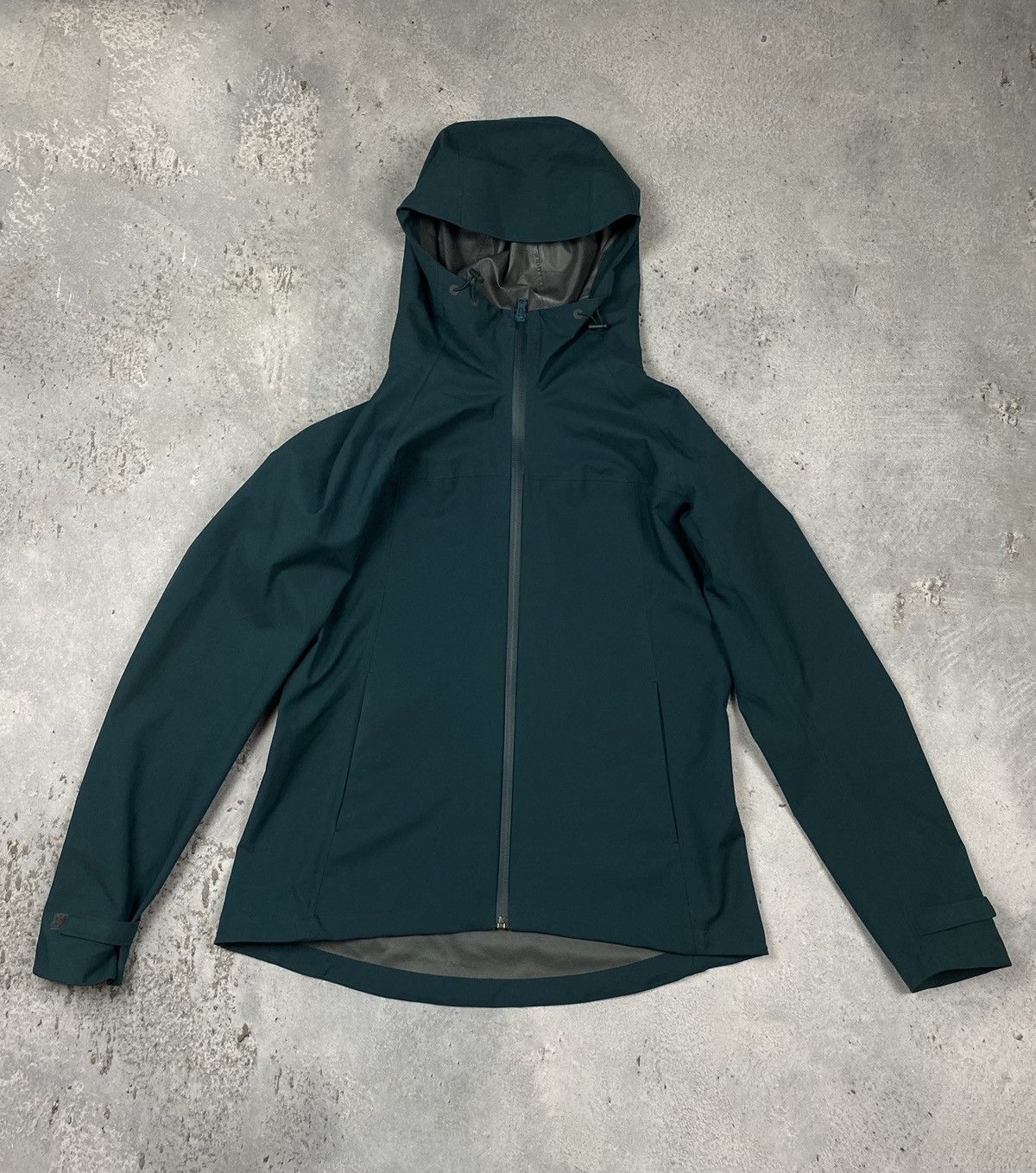 Uniqlo Uniqlo lightweight jacket Size M / US 6-8 / IT 42-44 - 1 Thumbnail