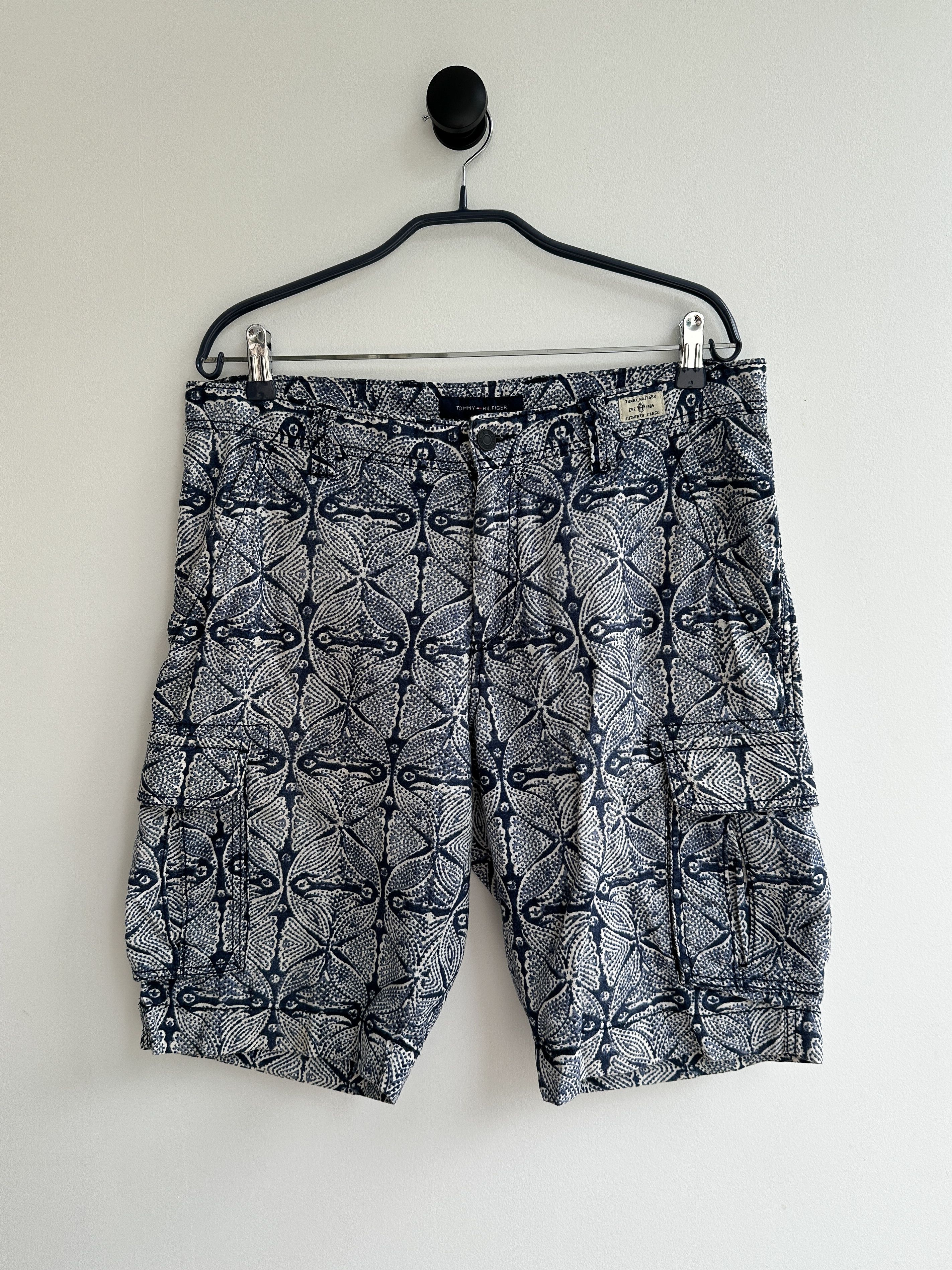 Tommy Hilfiger Vintage Tommy Hilfiger Cargo Shorts Size US 32 / EU 48 - 3 Thumbnail