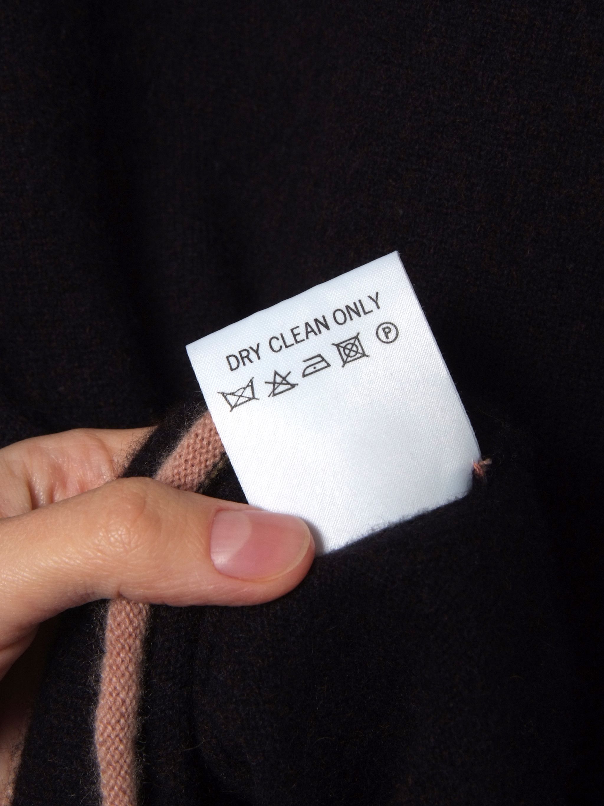 Designer × Jacquemus RRP 1000$ Grail Queene and Belle Cashmere Erotica Sweater Size S / US 4 / IT 40 - 7 Thumbnail