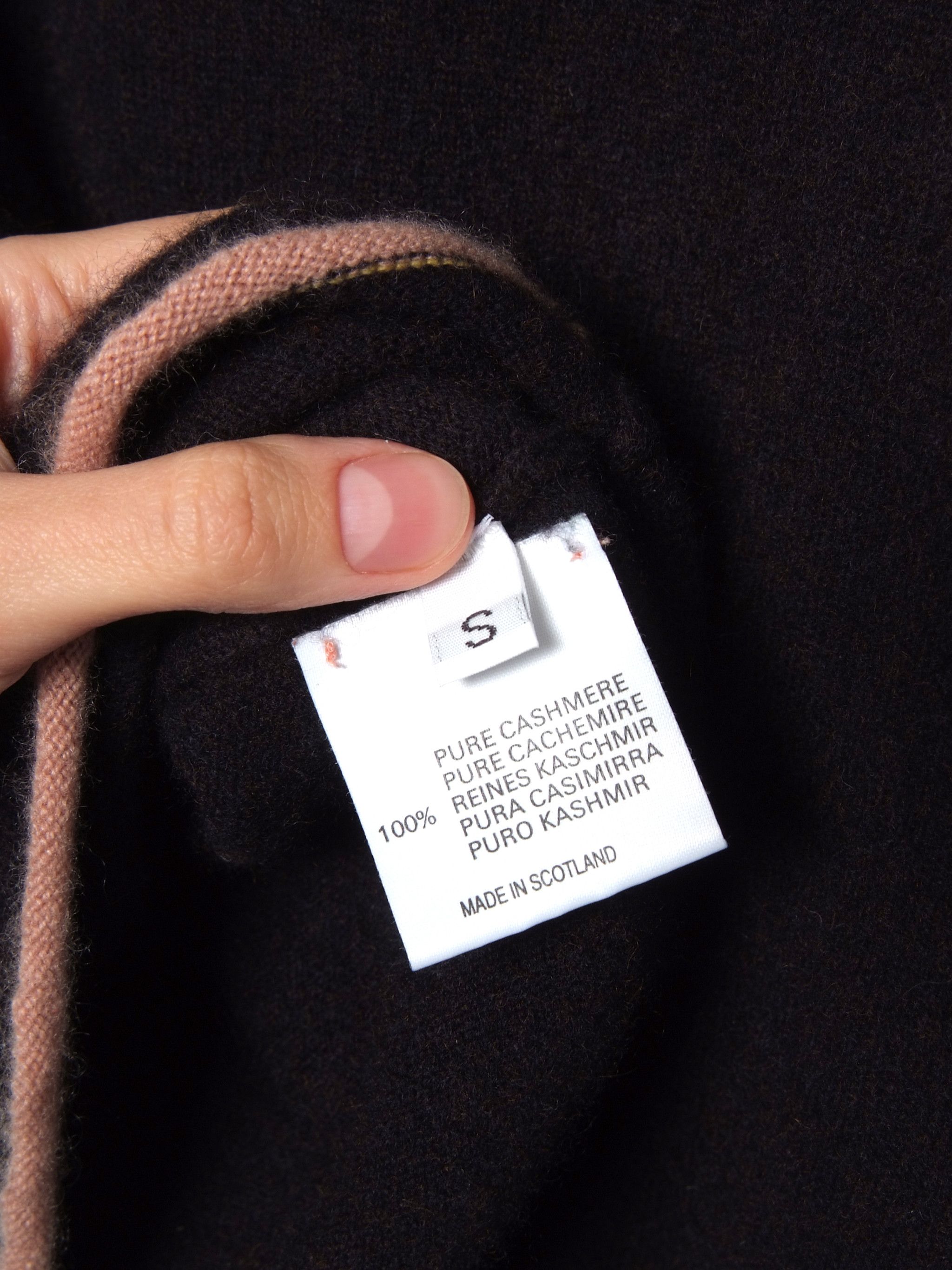Designer × Jacquemus RRP 1000$ Grail Queene and Belle Cashmere Erotica Sweater Size S / US 4 / IT 40 - 6 Thumbnail