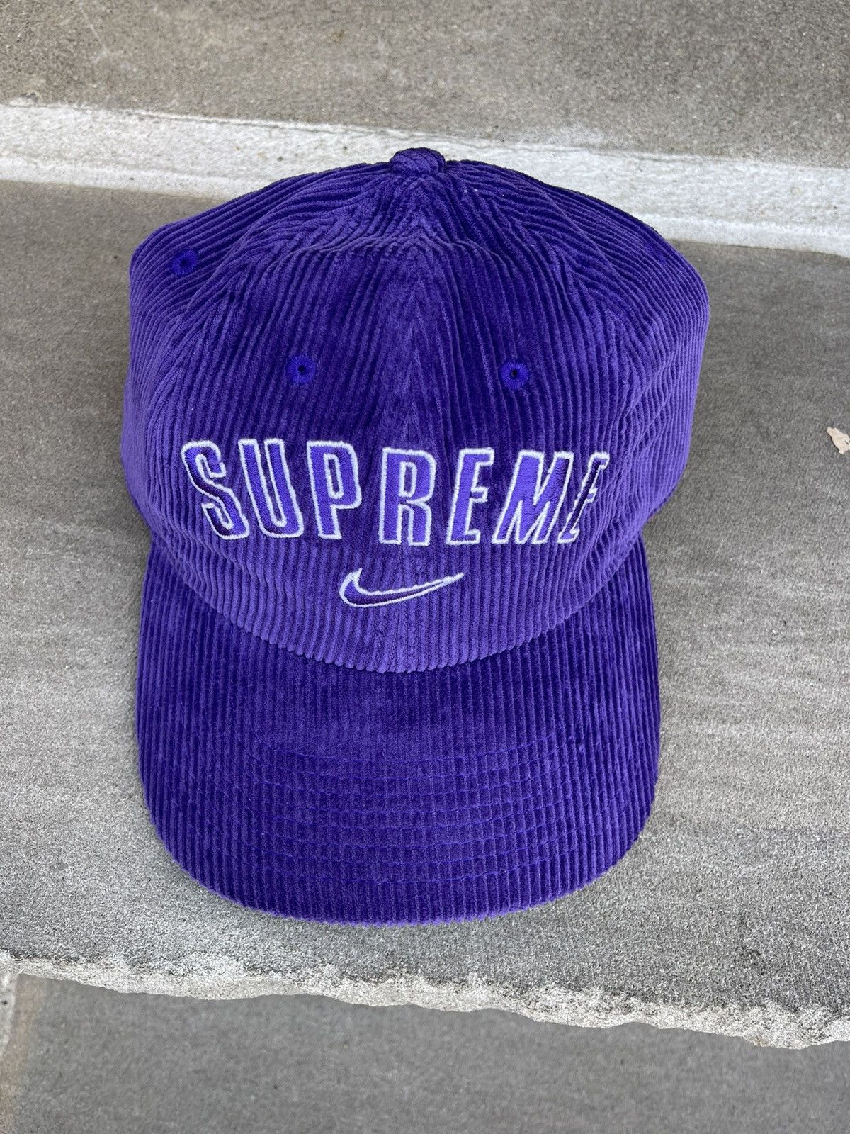 Nike × Supreme Nike x Supreme Arc Corduroy 6 Panel Hat