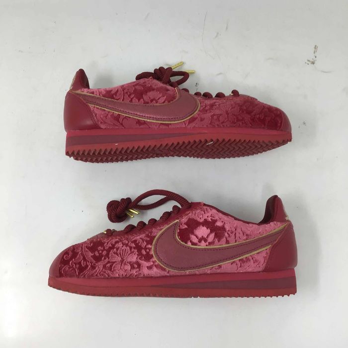 Red velvet cortez hot sale