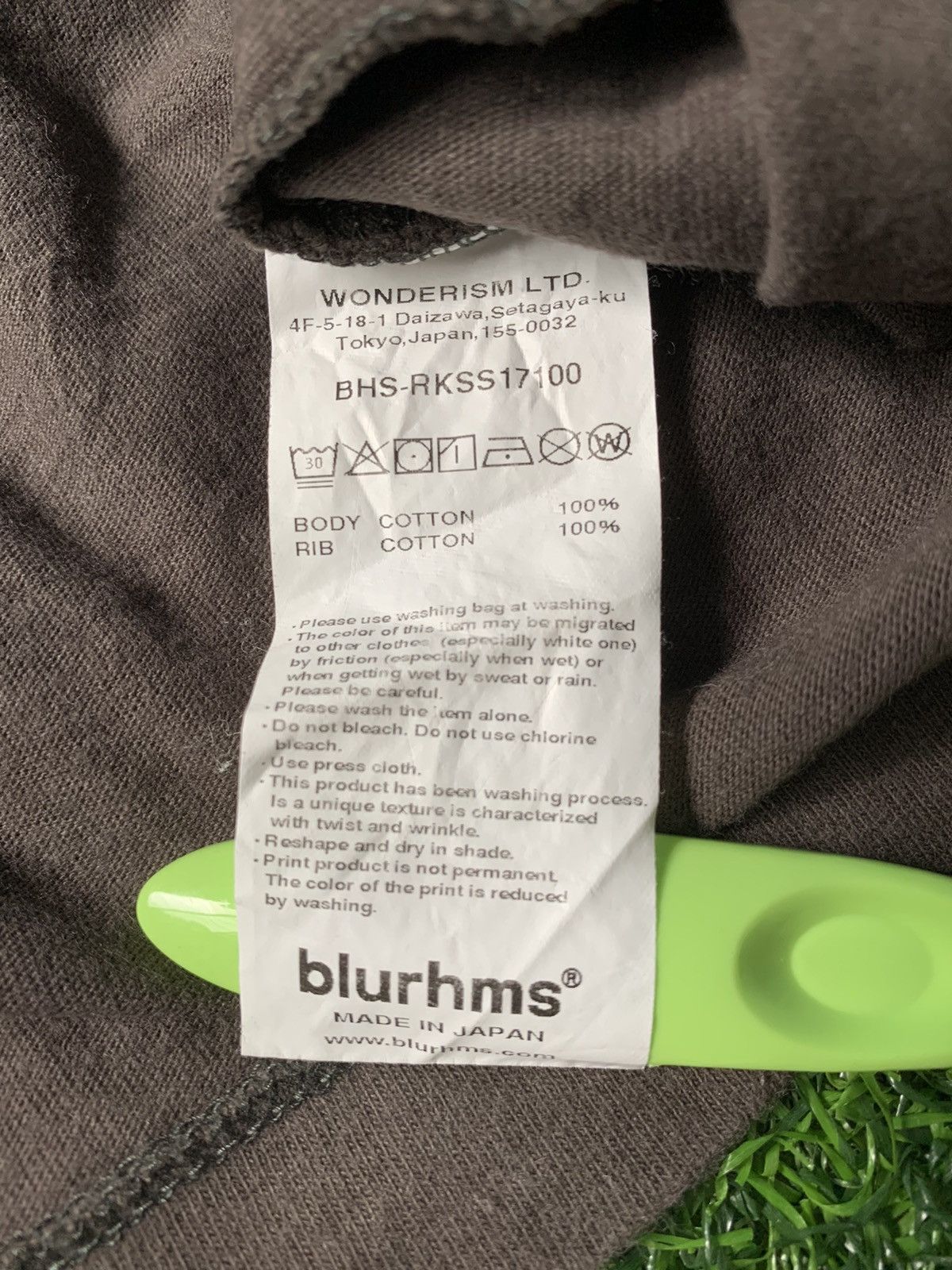 blurhms Rare Blurhms Rootstock Tee it is what it is that's that Size US M / EU 48-50 / 2 - 4 Thumbnail