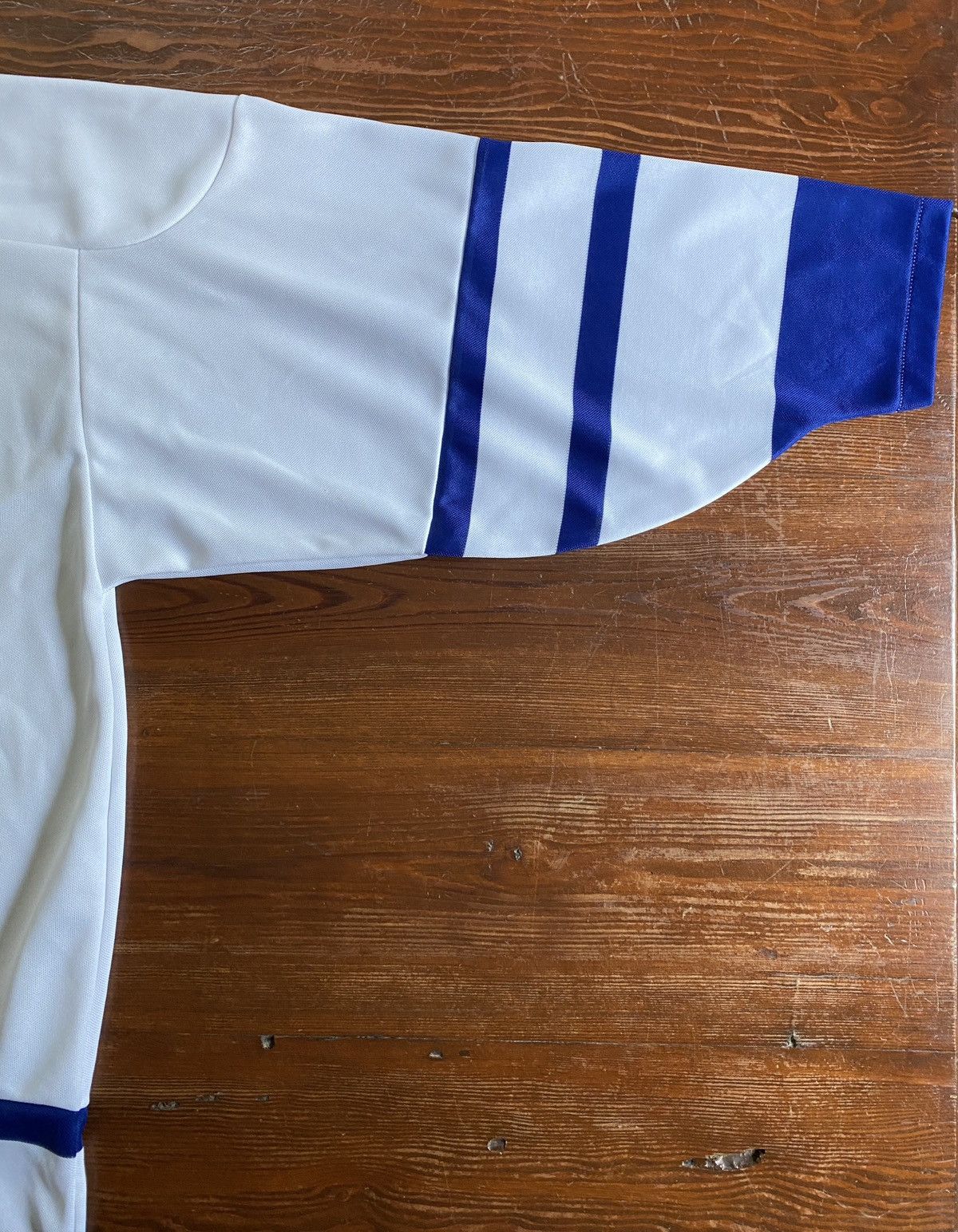 Ccm Vintage 90’s Toronto Maple Leafs CCM Hockey Jersey NHL Size US XL / EU 56 / 4 - 16 Thumbnail