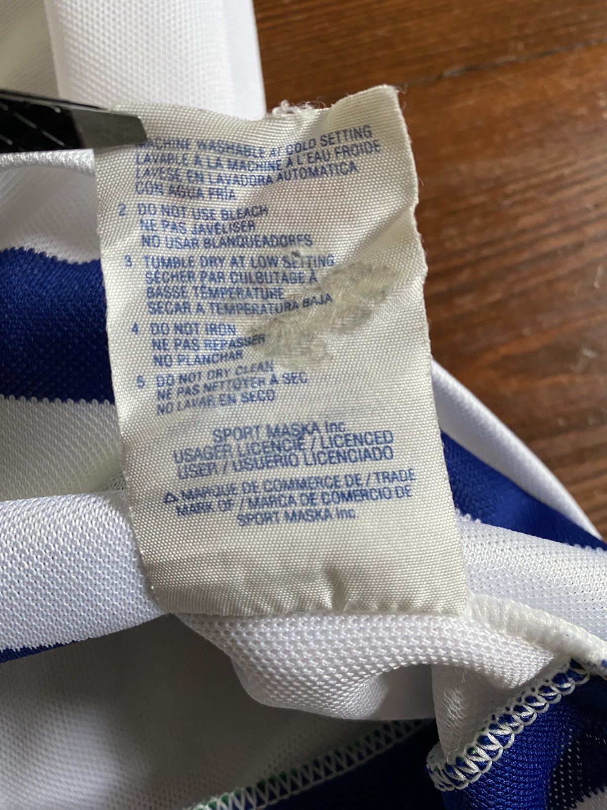 Ccm Vintage 90’s Toronto Maple Leafs CCM Hockey Jersey NHL Size US XL / EU 56 / 4 - 9 Thumbnail