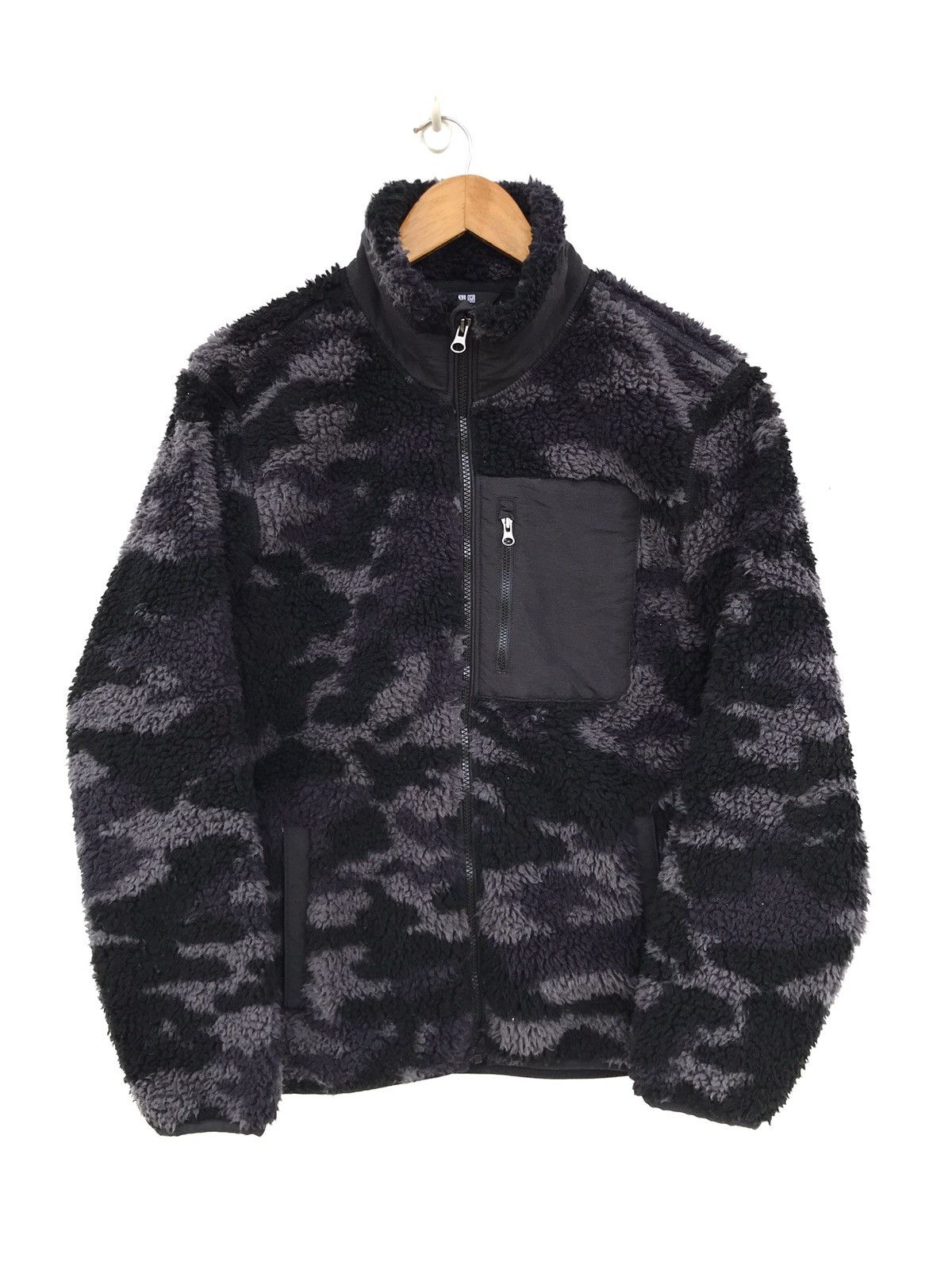 Uniqlo Japanese Brand Uniqlo Fleece Sherpa Camo Jacket Grailed