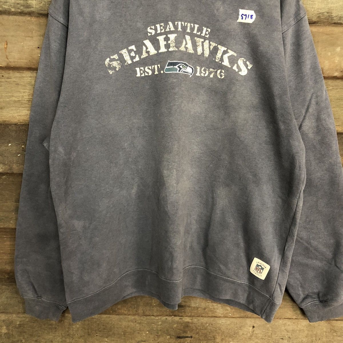 NFL Seattle Seahawks Grey Sweatshirt #5718 Size US L / EU 52-54 / 3 - 8 Thumbnail