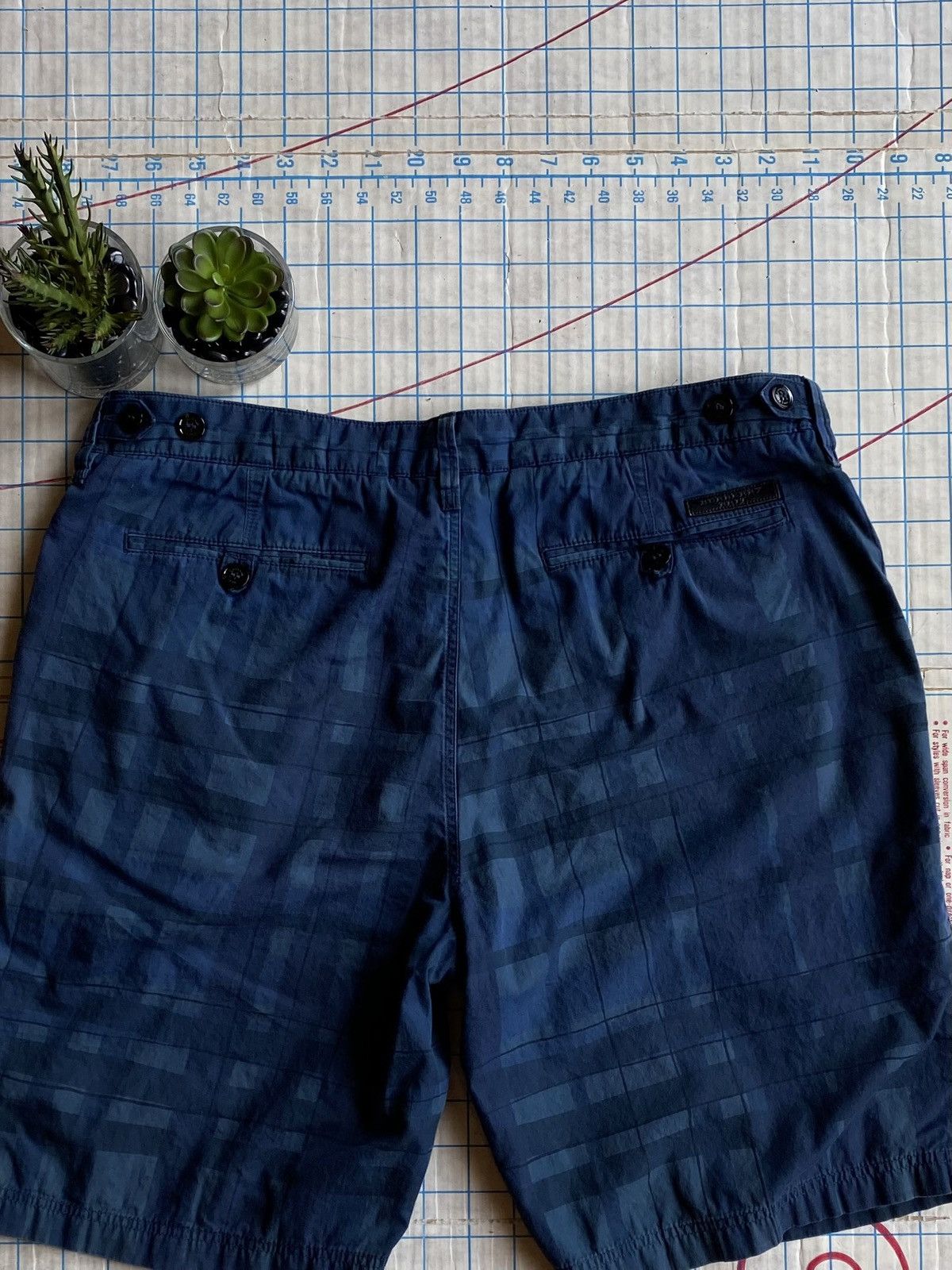 Burberry × Burberry Prorsum Burberry Brit Flannel Nova Check Shorts Size 32 Size US 32 / EU 48 - 10 Thumbnail