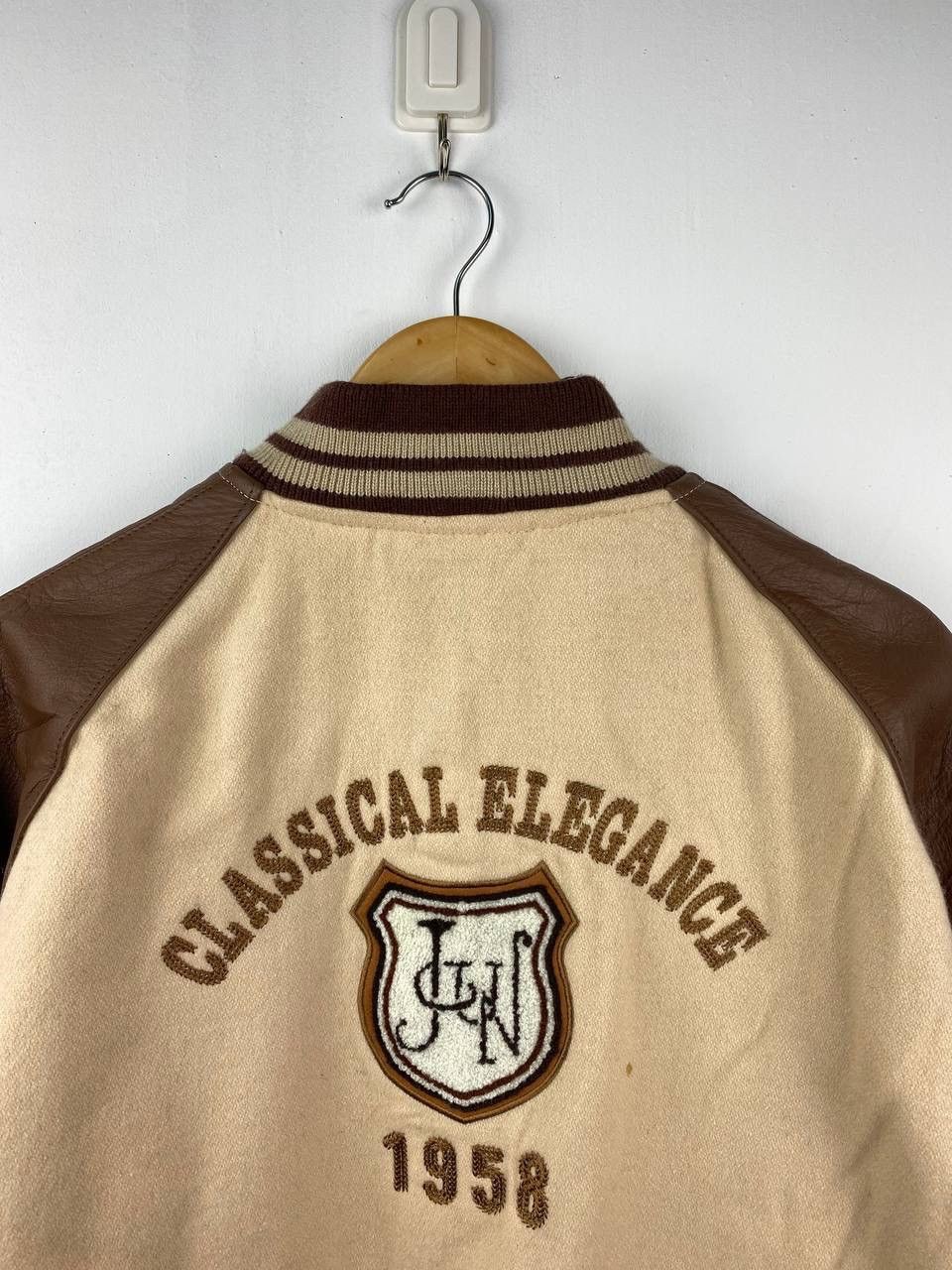 Vintage RARE Vintage 1958 Classical Elegance Brown Varsity Jacket Size US L / EU 52-54 / 3 - 6 Thumbnail