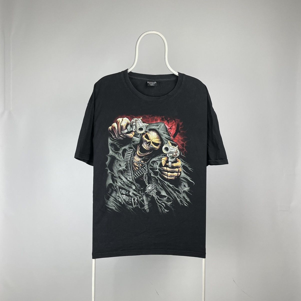 Skulls gun T-shirt vintage band tee rock size XXLARGE