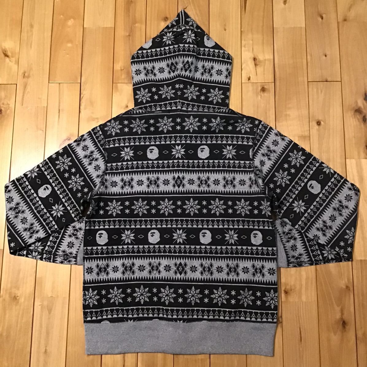 Bape BAPE Nordic pattern full zip hoodie gray x black Size US M / EU 48-50 / 2 - 2 Thumbnail