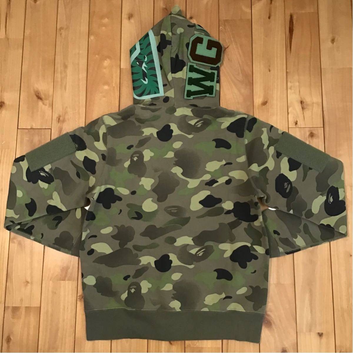 Bape BAPE Gradation camo shark full zip hoodie Size US S / EU 44-46 / 1 - 3 Thumbnail