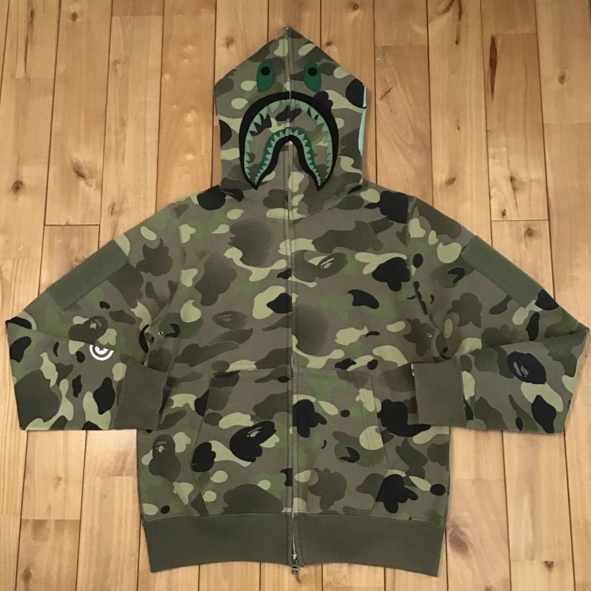 Bape BAPE Gradation camo shark full zip hoodie Size US S / EU 44-46 / 1 - 1 Thumbnail
