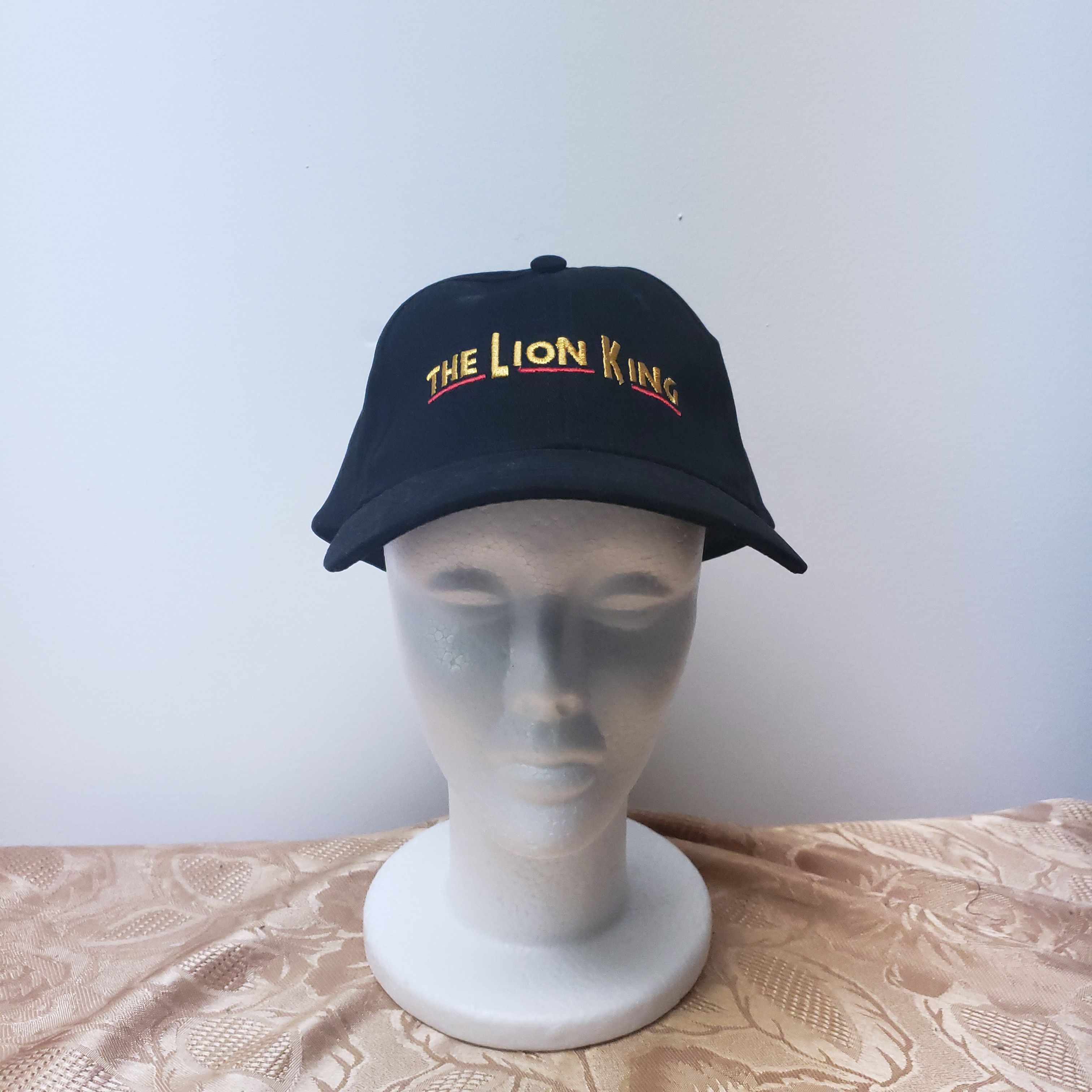 Cartoon Network × Disney × Vintage Vintage Disney The Lion King Musical V.I.P Hat Size ONE SIZE - 1 Thumbnail