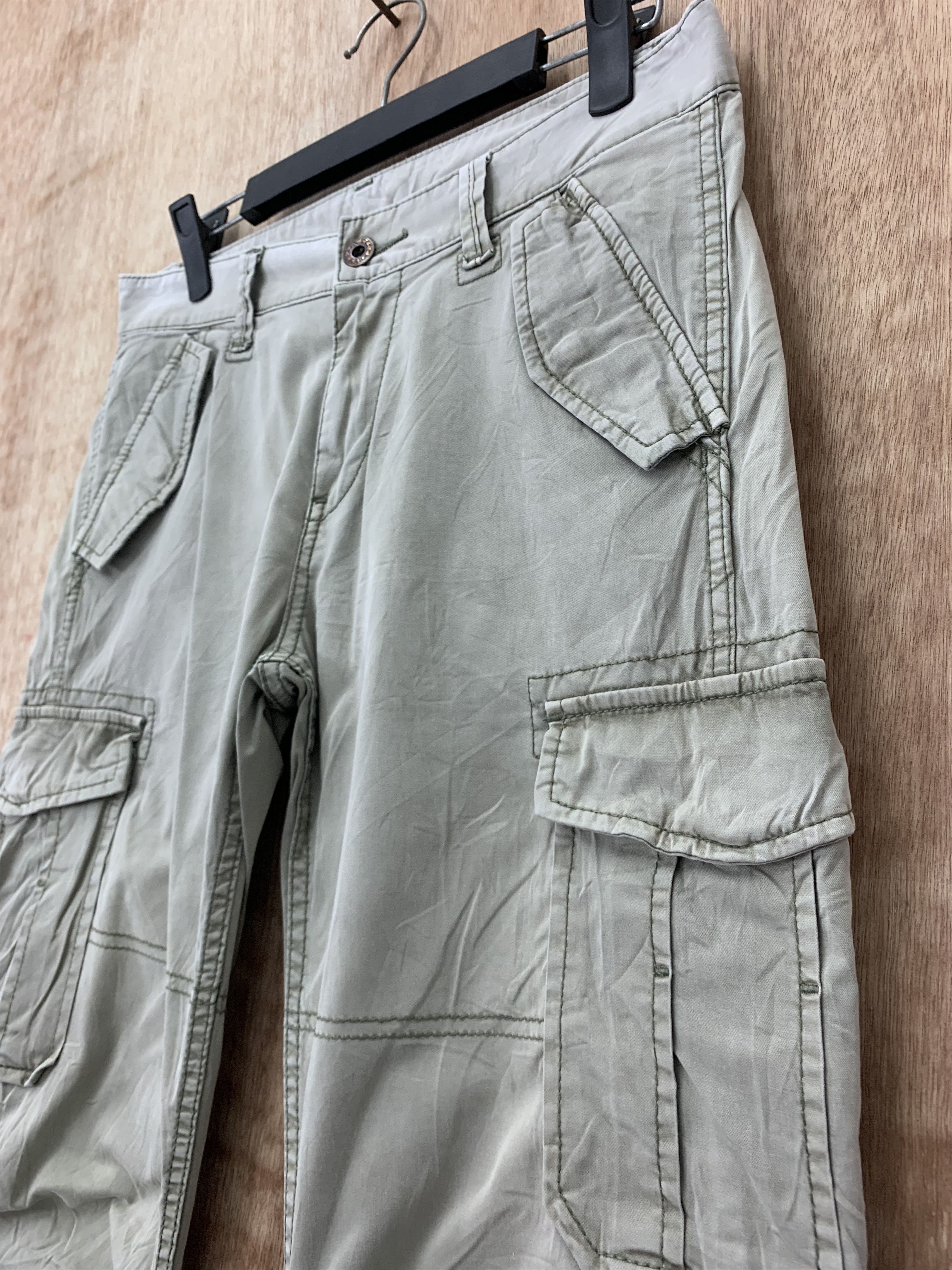 Japanese Brand Cargo Pants Uniqlo Multipocket Faded Colour Streetwear Size US 28 / EU 44 - 5 Thumbnail