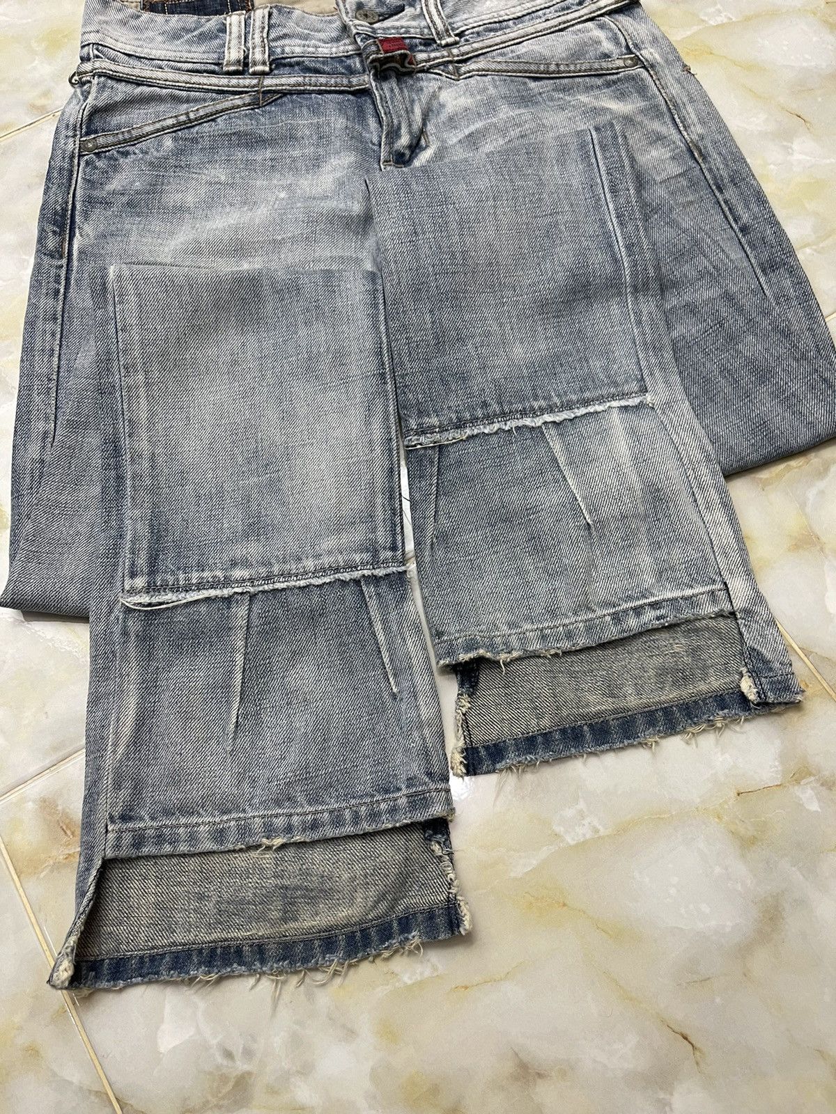 Marithe + Francois Girbaud MFG DISTRESSED FLARE DENIM Size 30" / US 8 / IT 44 - 7 Thumbnail