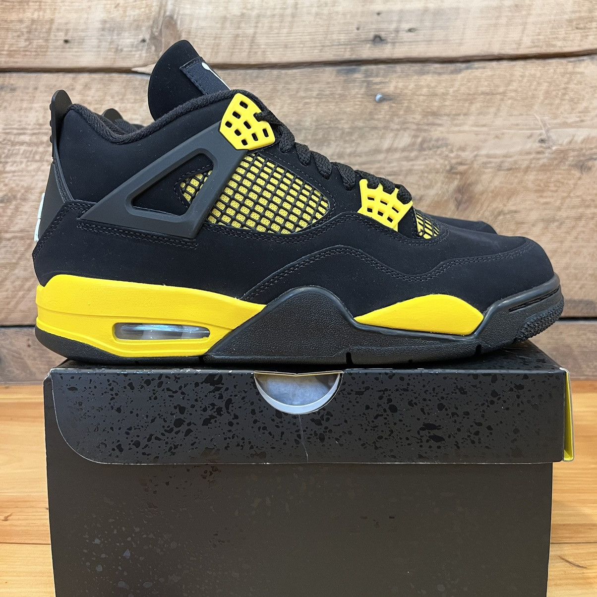 Air Jordan 4 Black Yellow